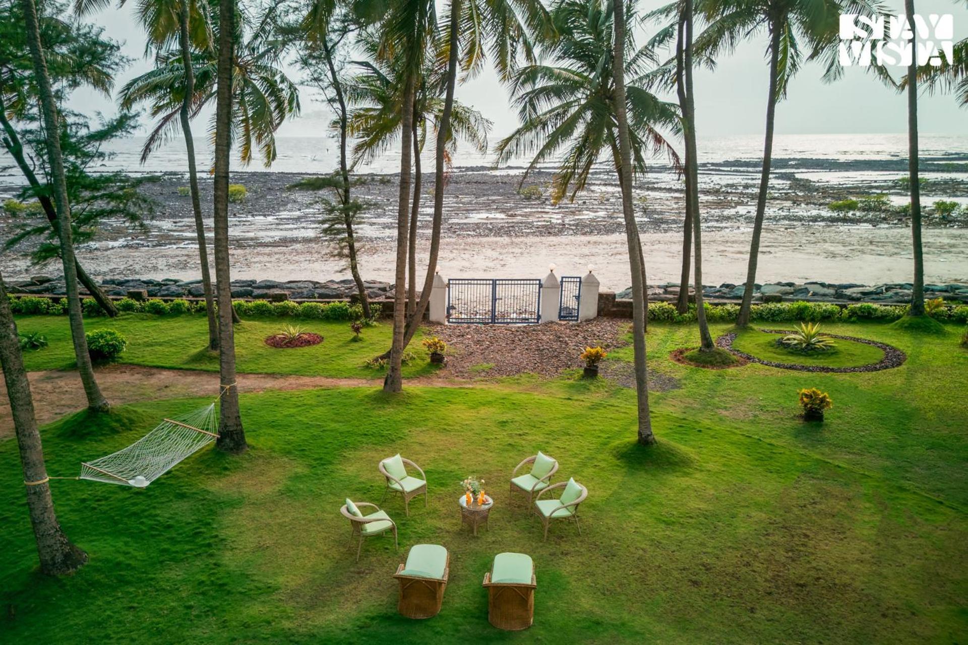 Stayvista's Bharat - Beachfront Serenity With A Spacious Lawn Villa Mumbai