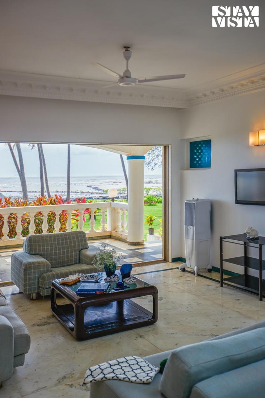 Stayvista's Bharat - Beachfront Serenity With A Spacious Lawn * Mumbai