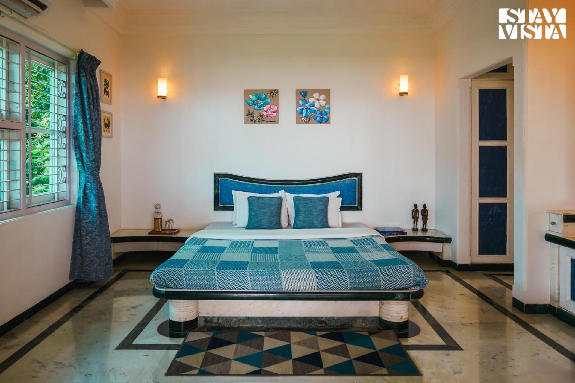 Stayvista's Bharat - Beachfront Serenity With A Spacious Lawn