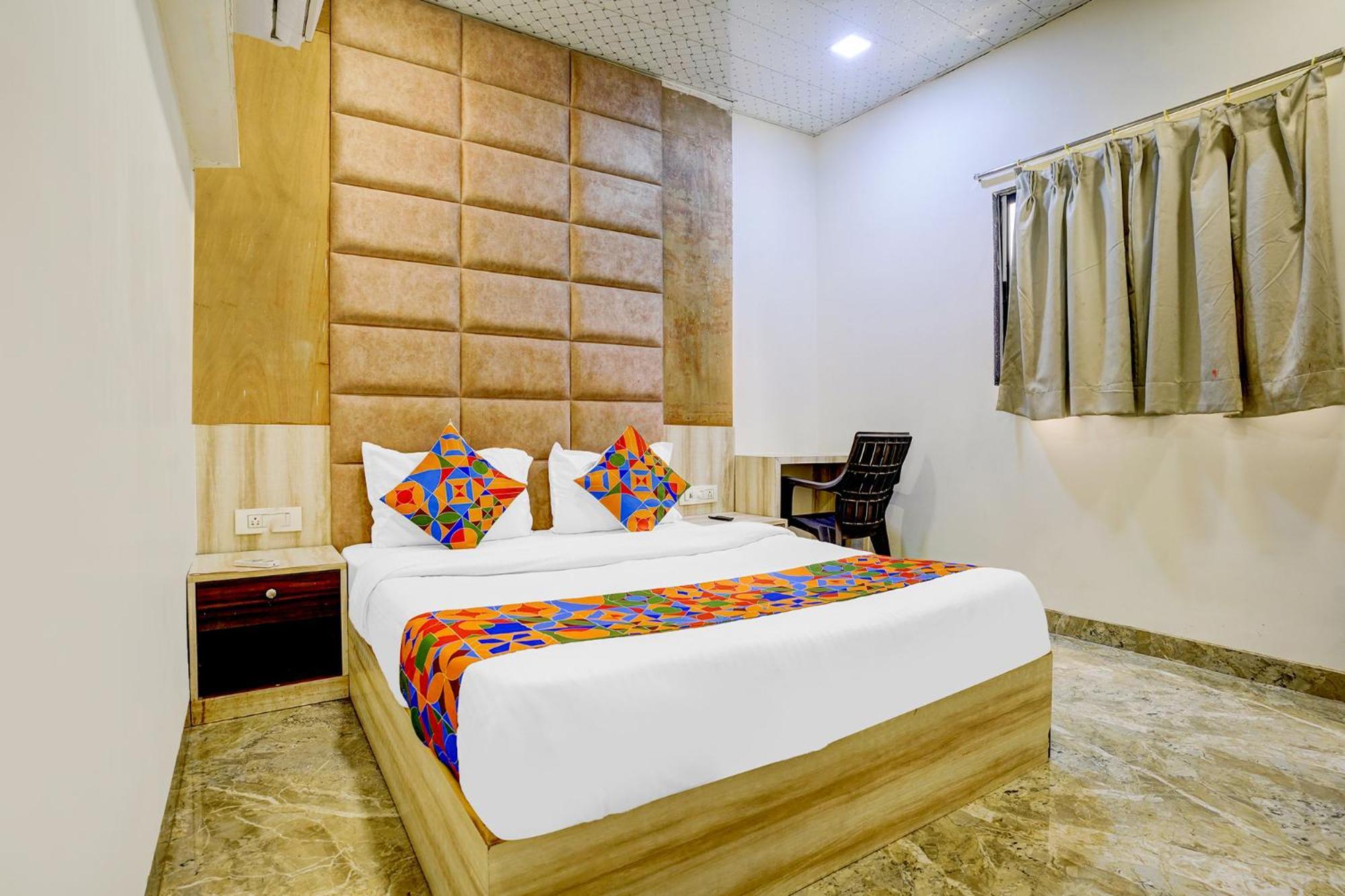 Fabexpress Sumit Palace 3*