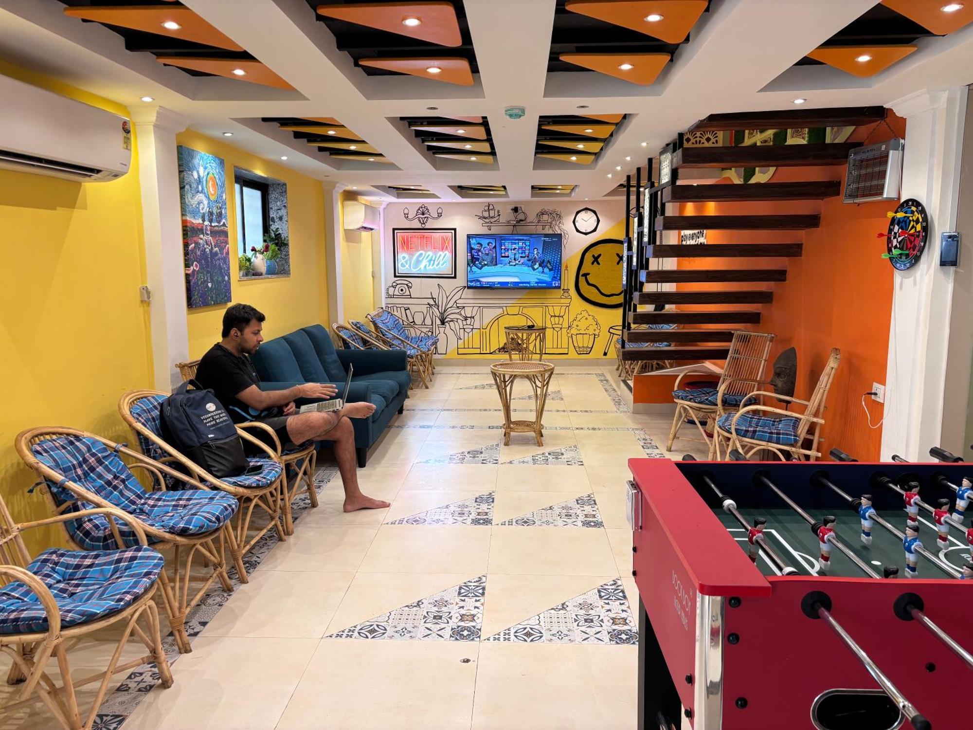 Ostelo Airport * Mumbai