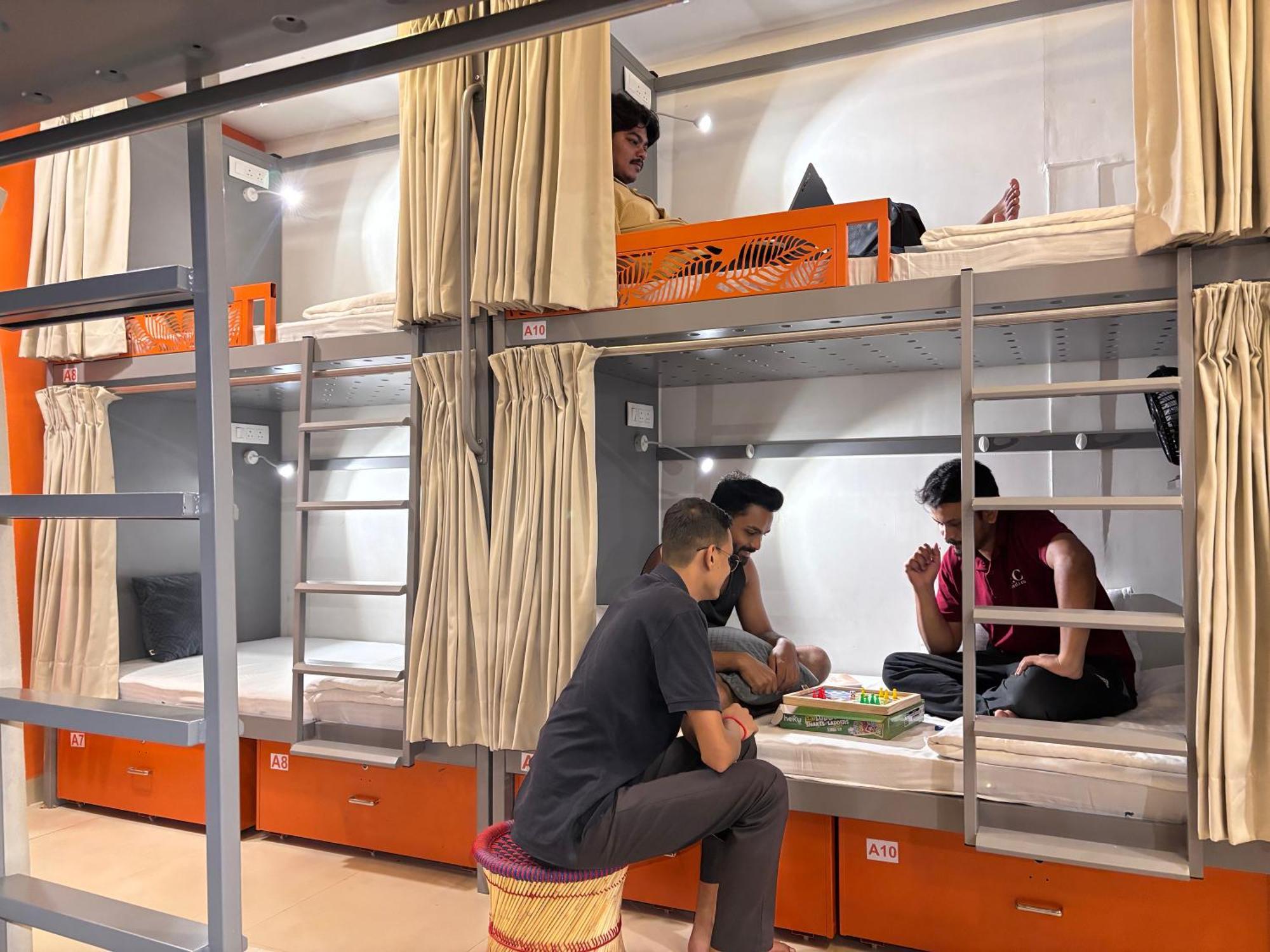 Ostelo Airport Hostel