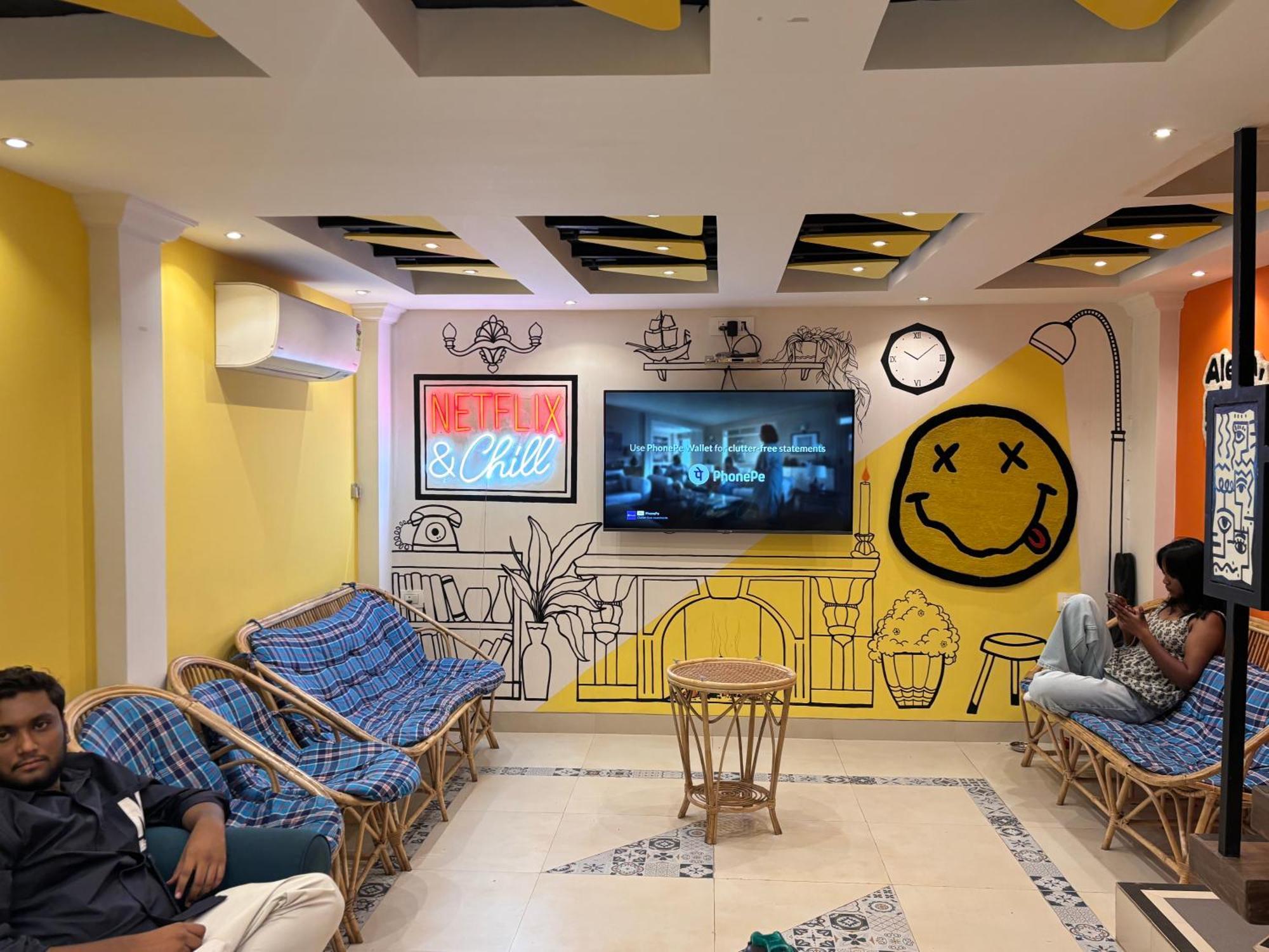 Hostel Ostelo Airport