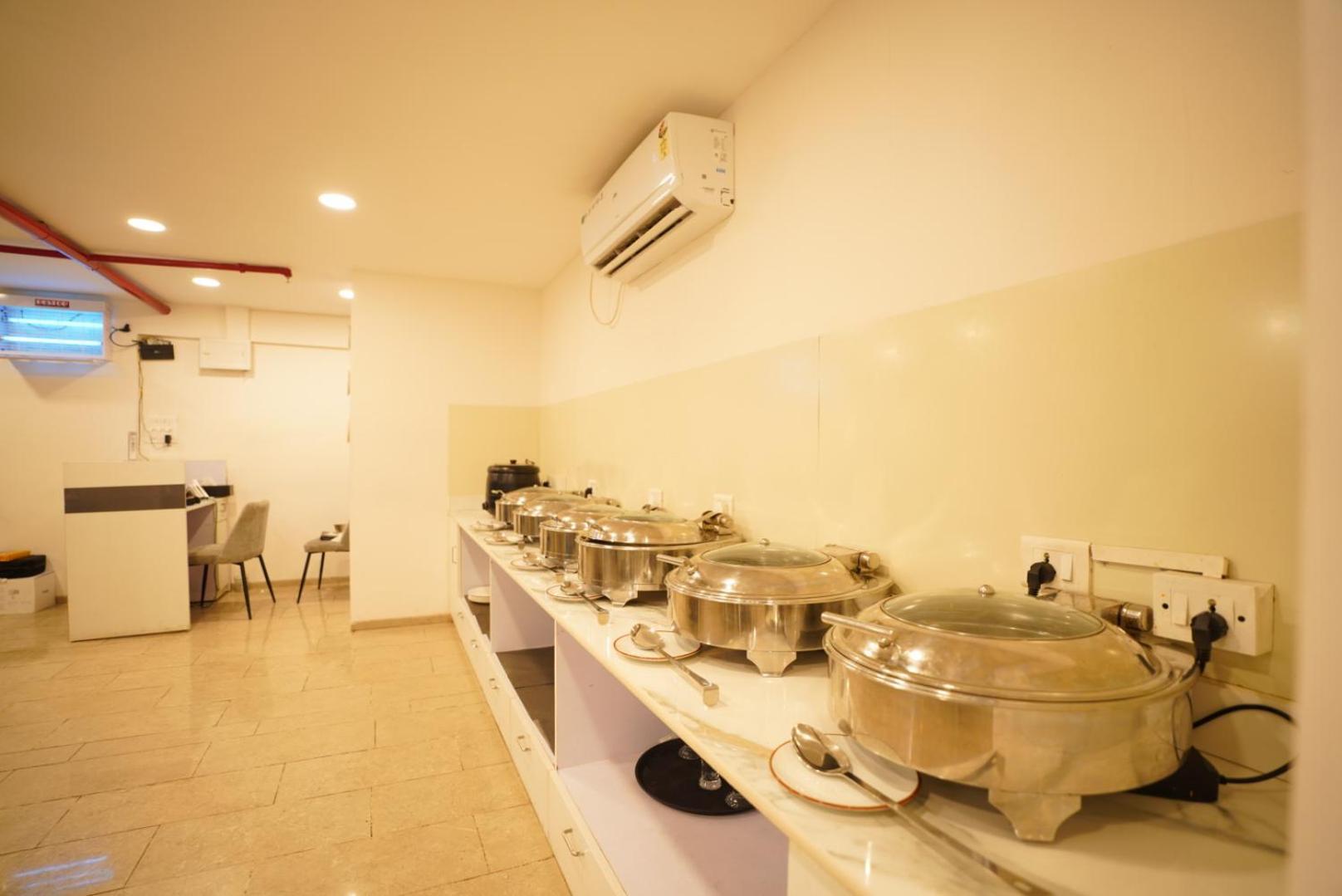 Hotel Z Bliss Suites, Bkc 4*