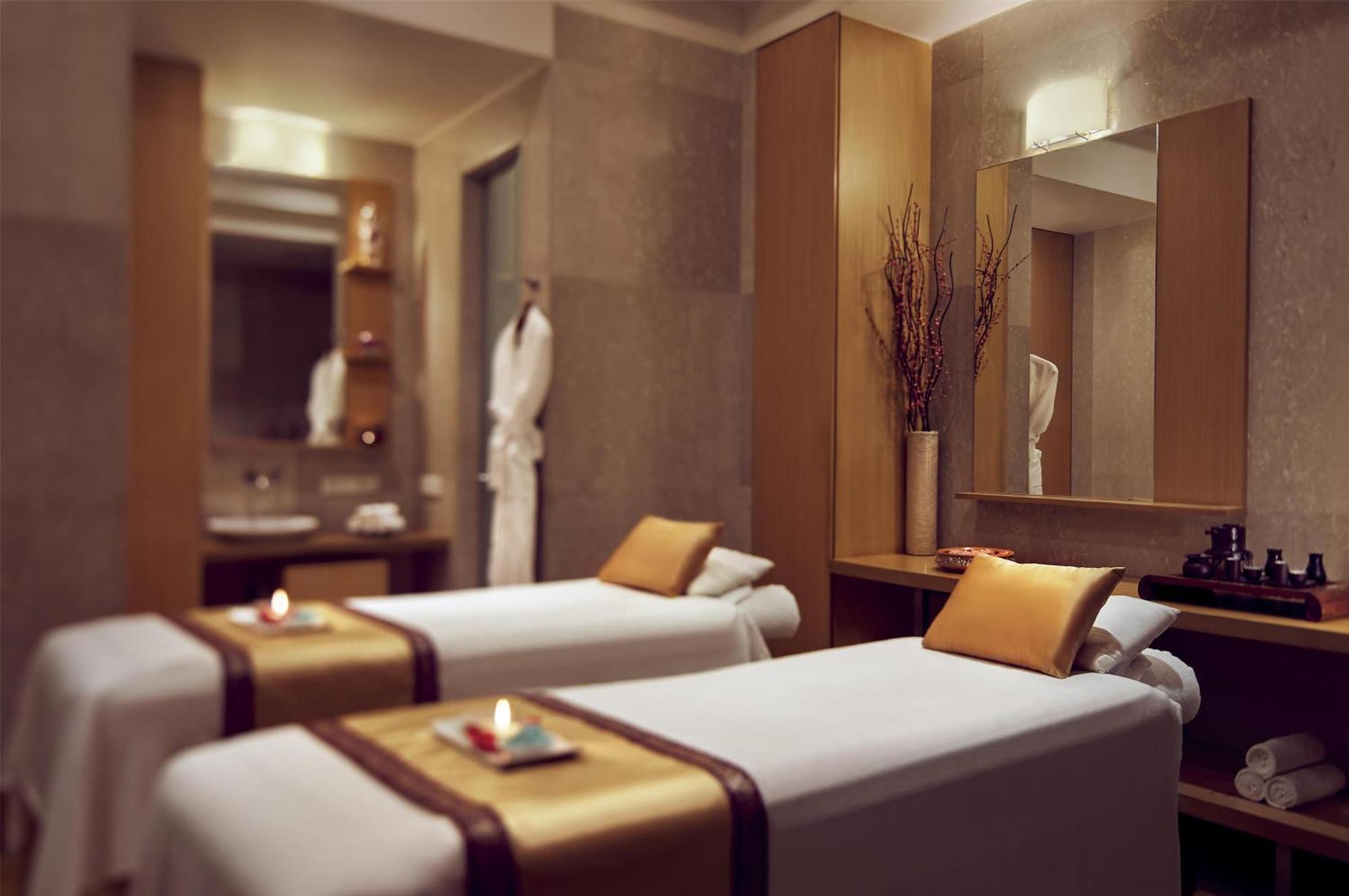 Grand Hyatt And Residences Mumbai