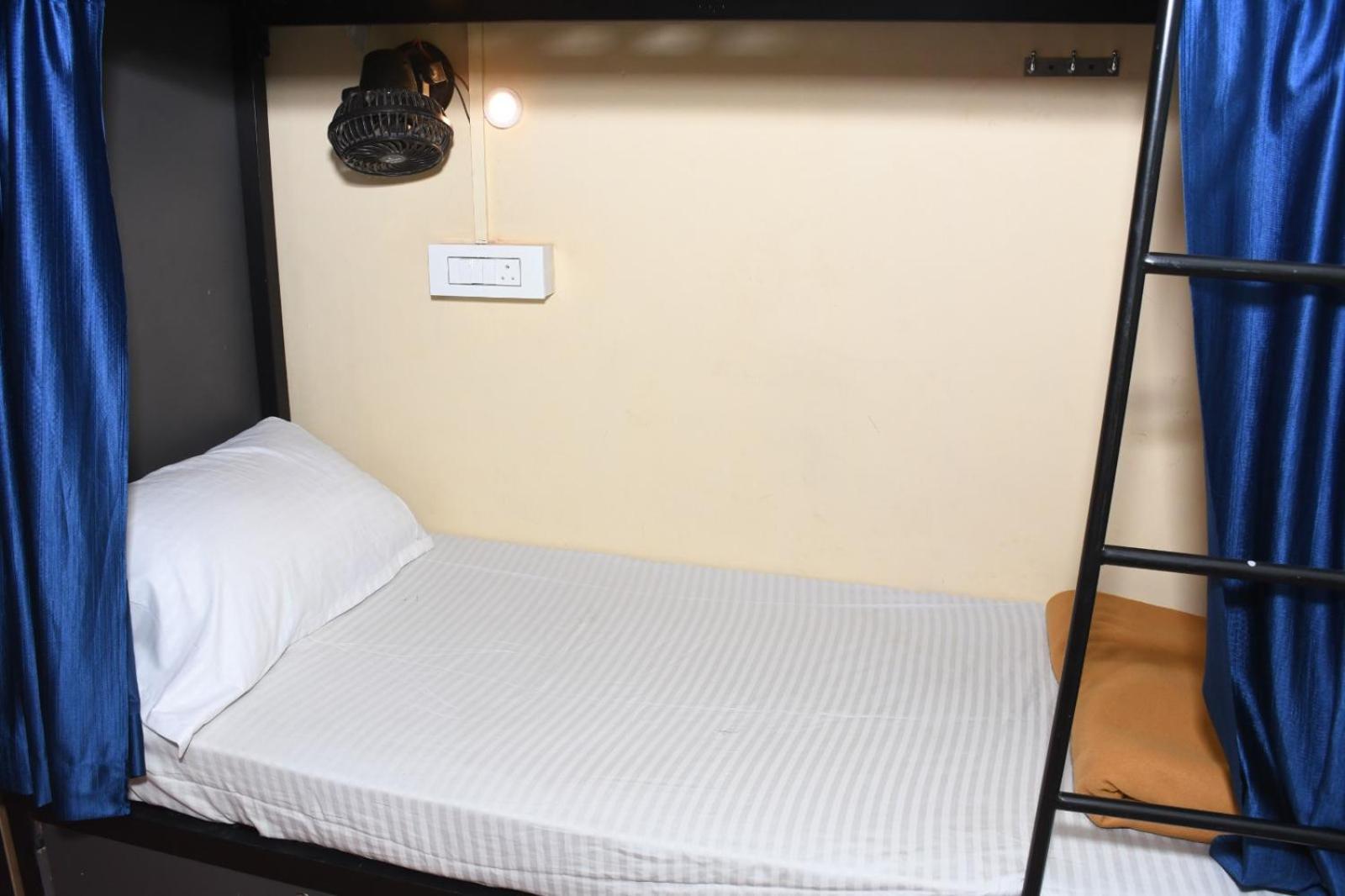 Hangout *