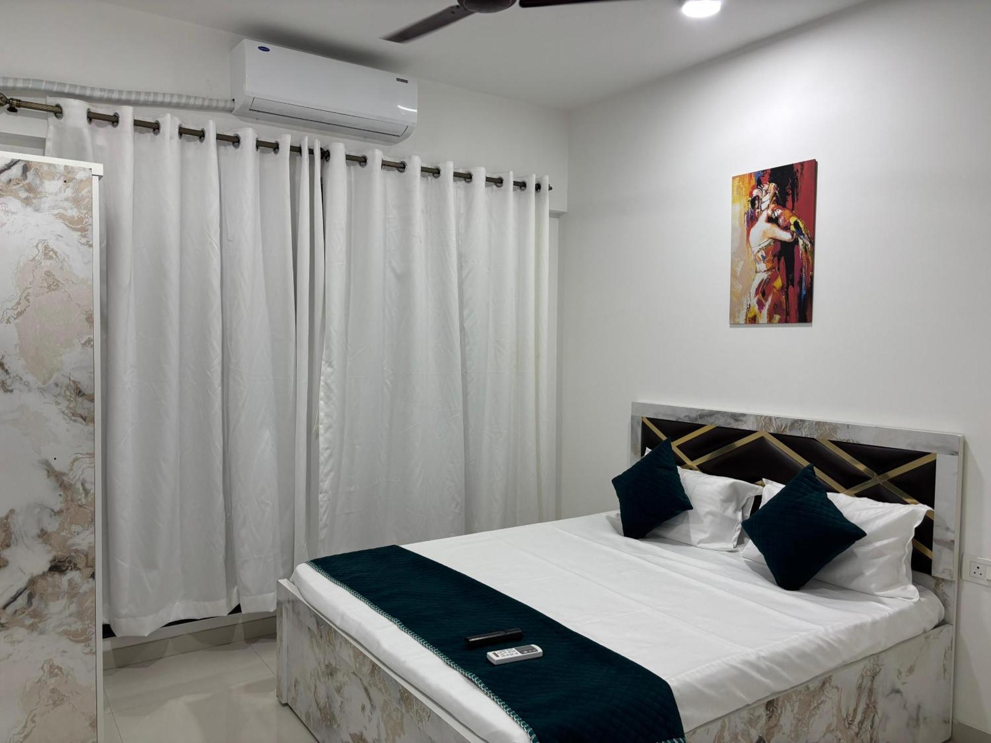 Atithi Homes Luxe Kandivali Apartment