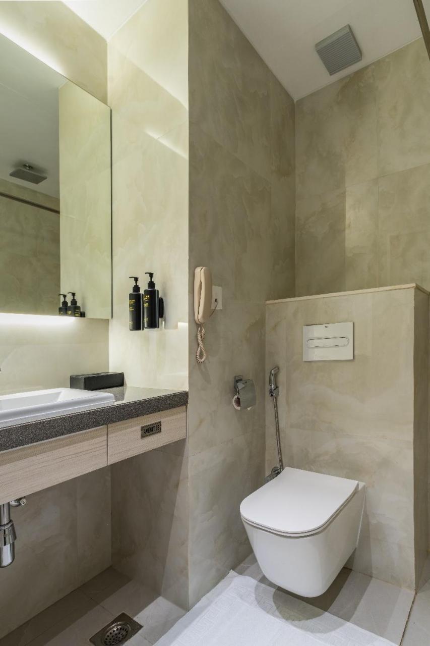 Kohinoor Continental, Airport Mumbai