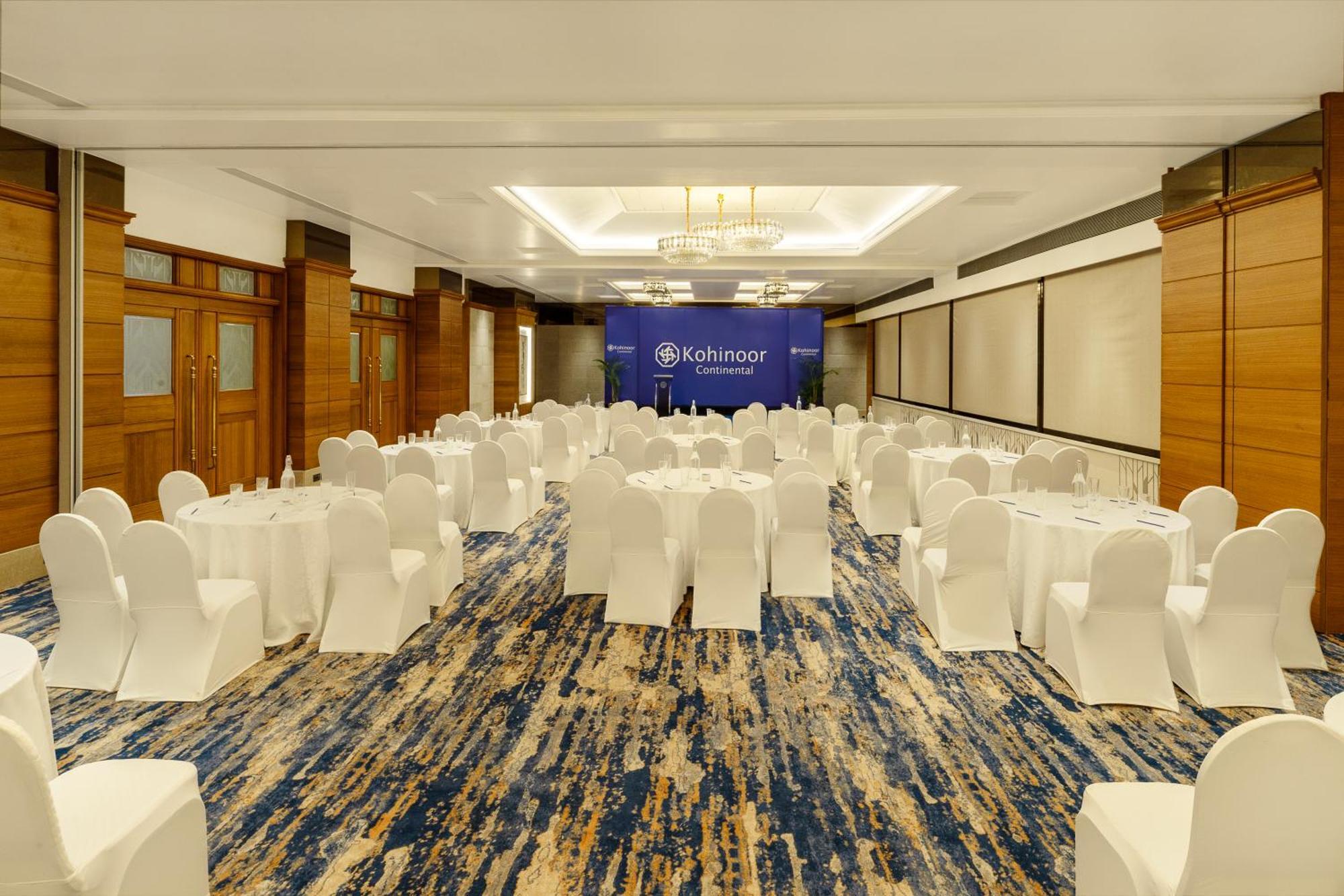 Hotel Kohinoor Continental, Airport 4*