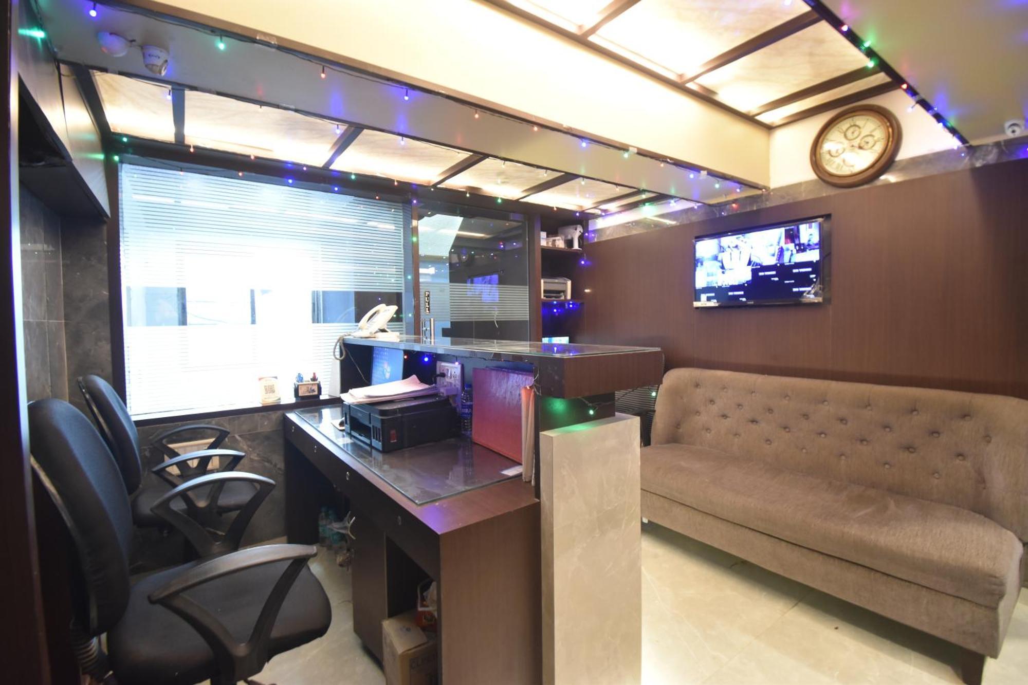 Hotel Arma Court - Near Us Embassy, Bkc Mumbai