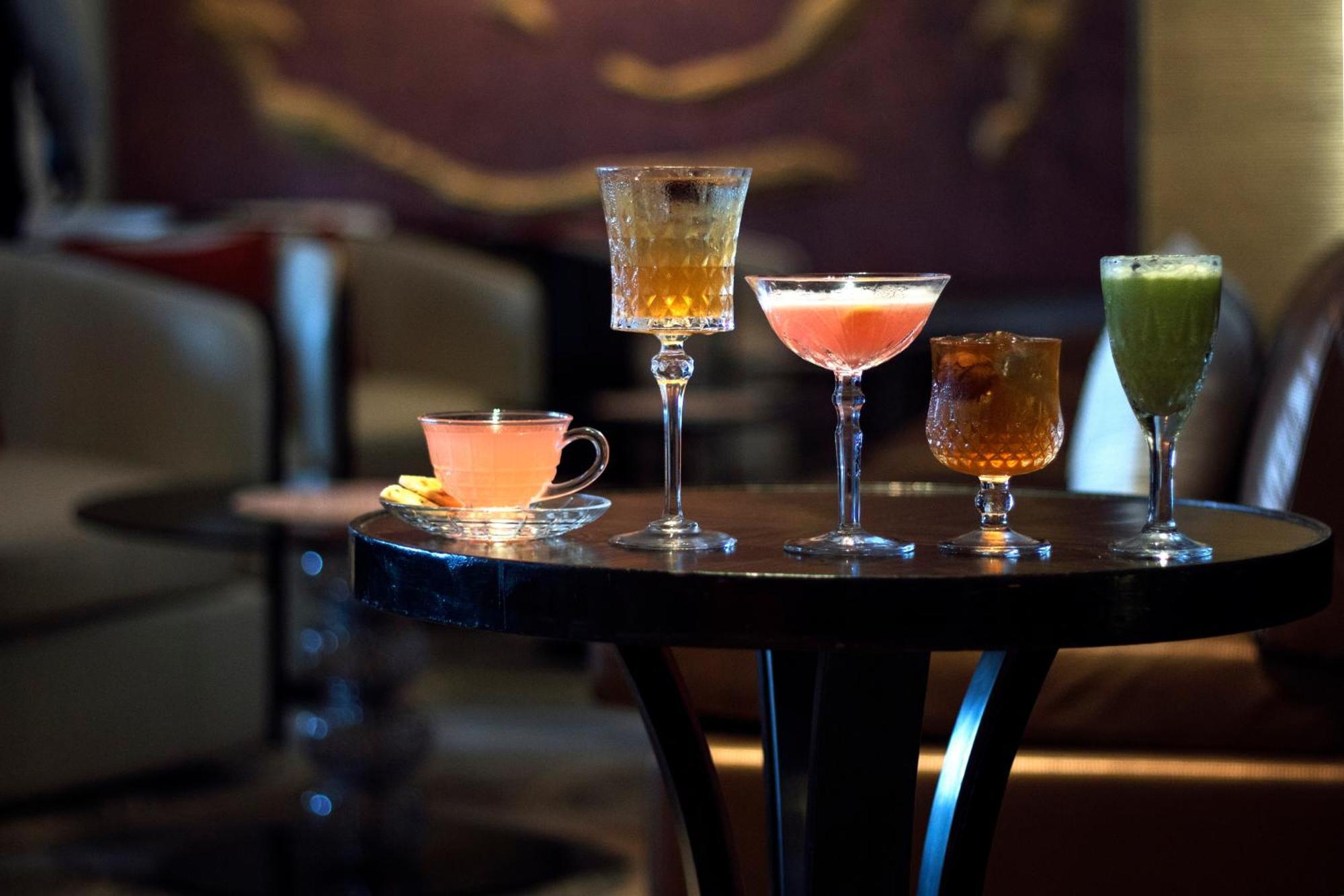 The Taj Mahal Tower, 5*