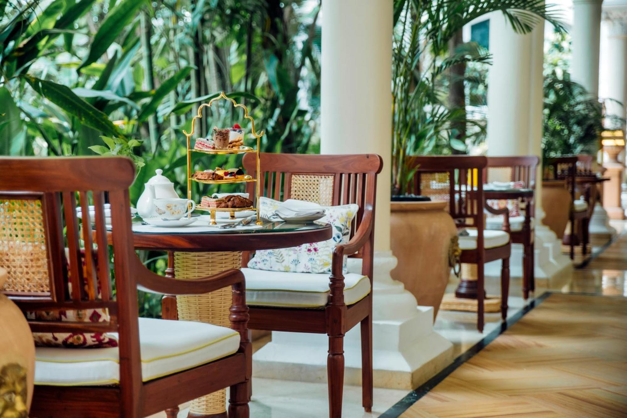 The Taj Mahal Tower, Hotel