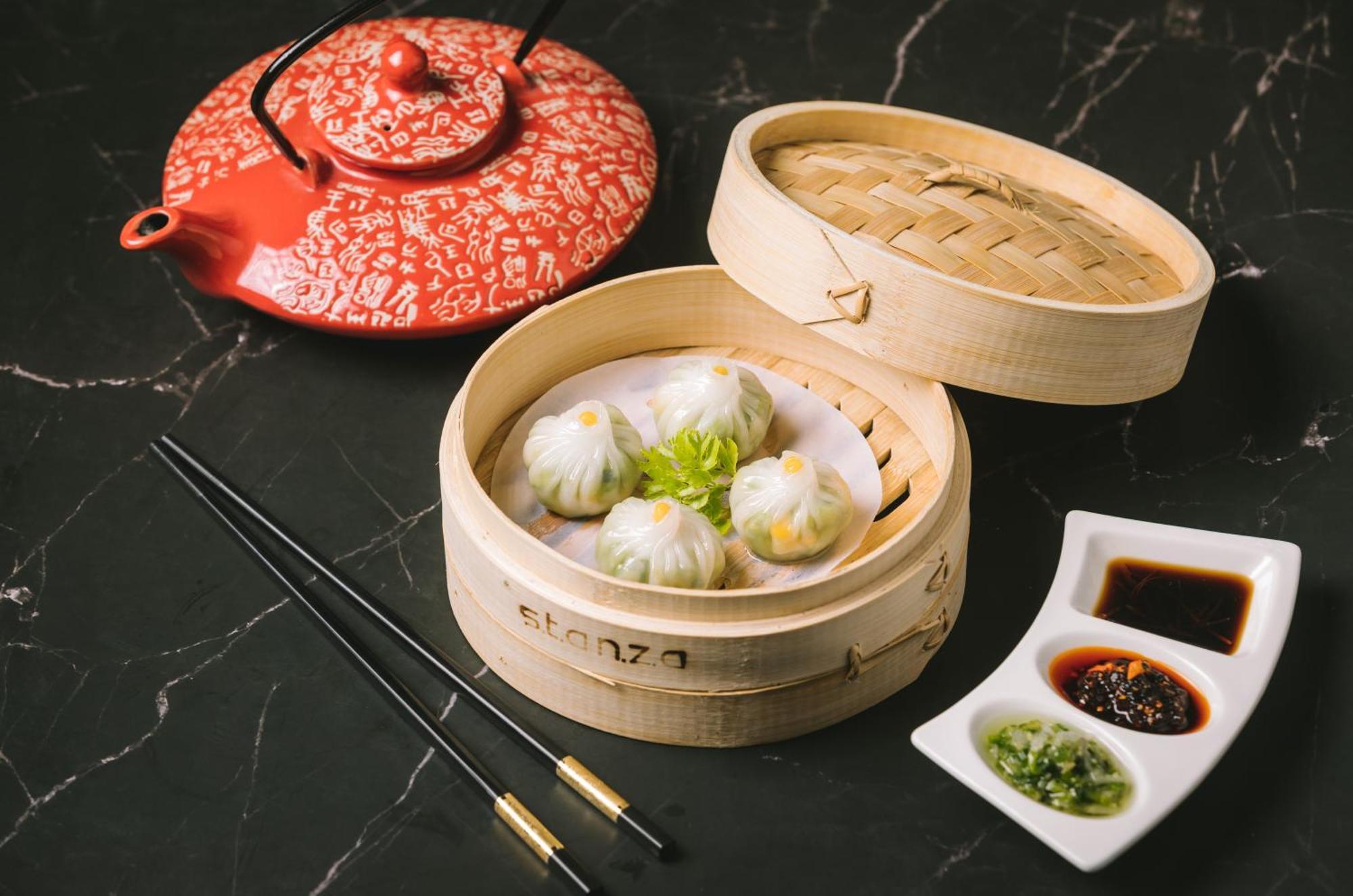 The Taj Mahal Tower, 5*