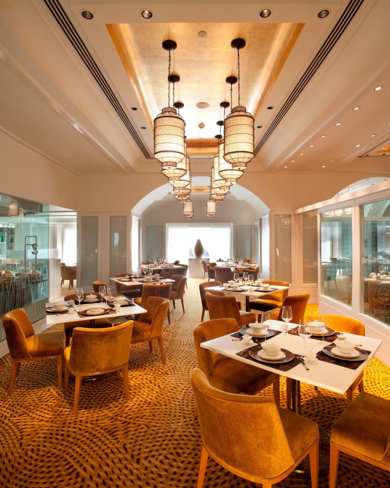 The Taj Mahal Tower, Hotel