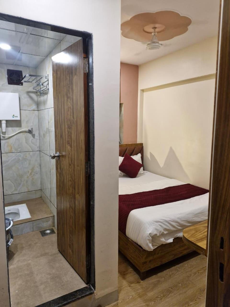 Al-hamd Hotel Mumbai