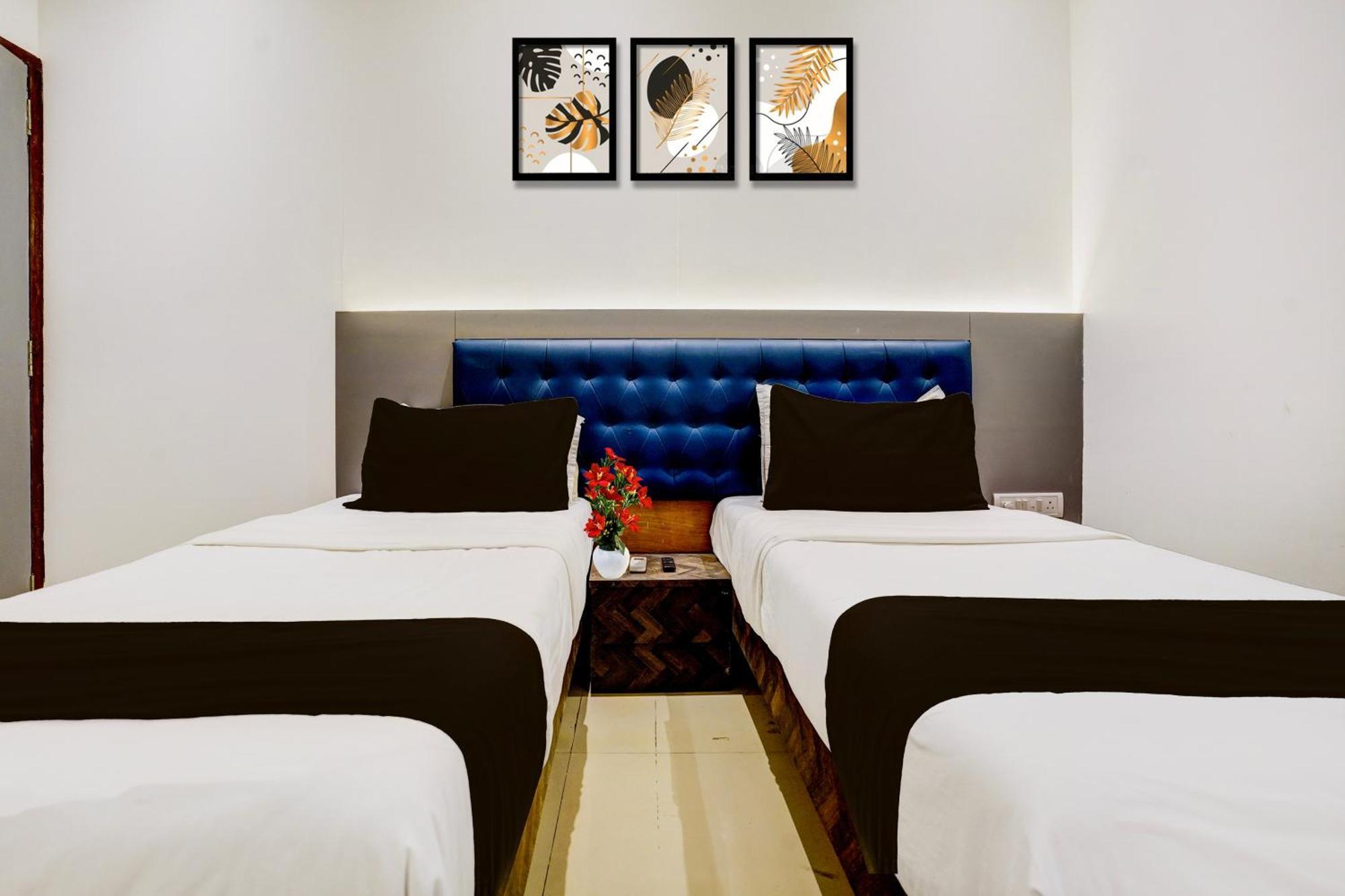 Hotel Super Collection O Sanpada Railway Junction 3*