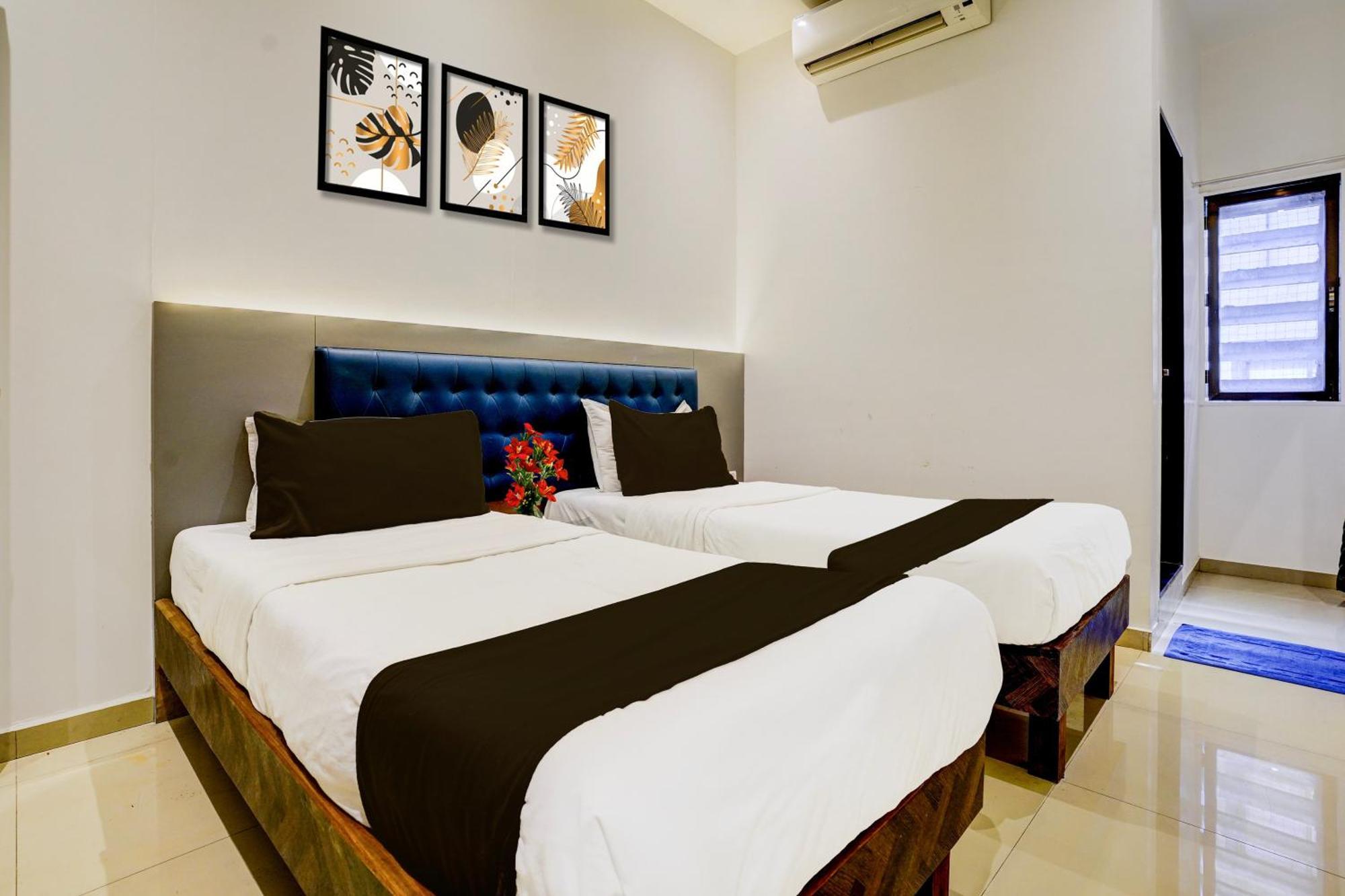 Super Collection O Sanpada Railway Junction Hotel