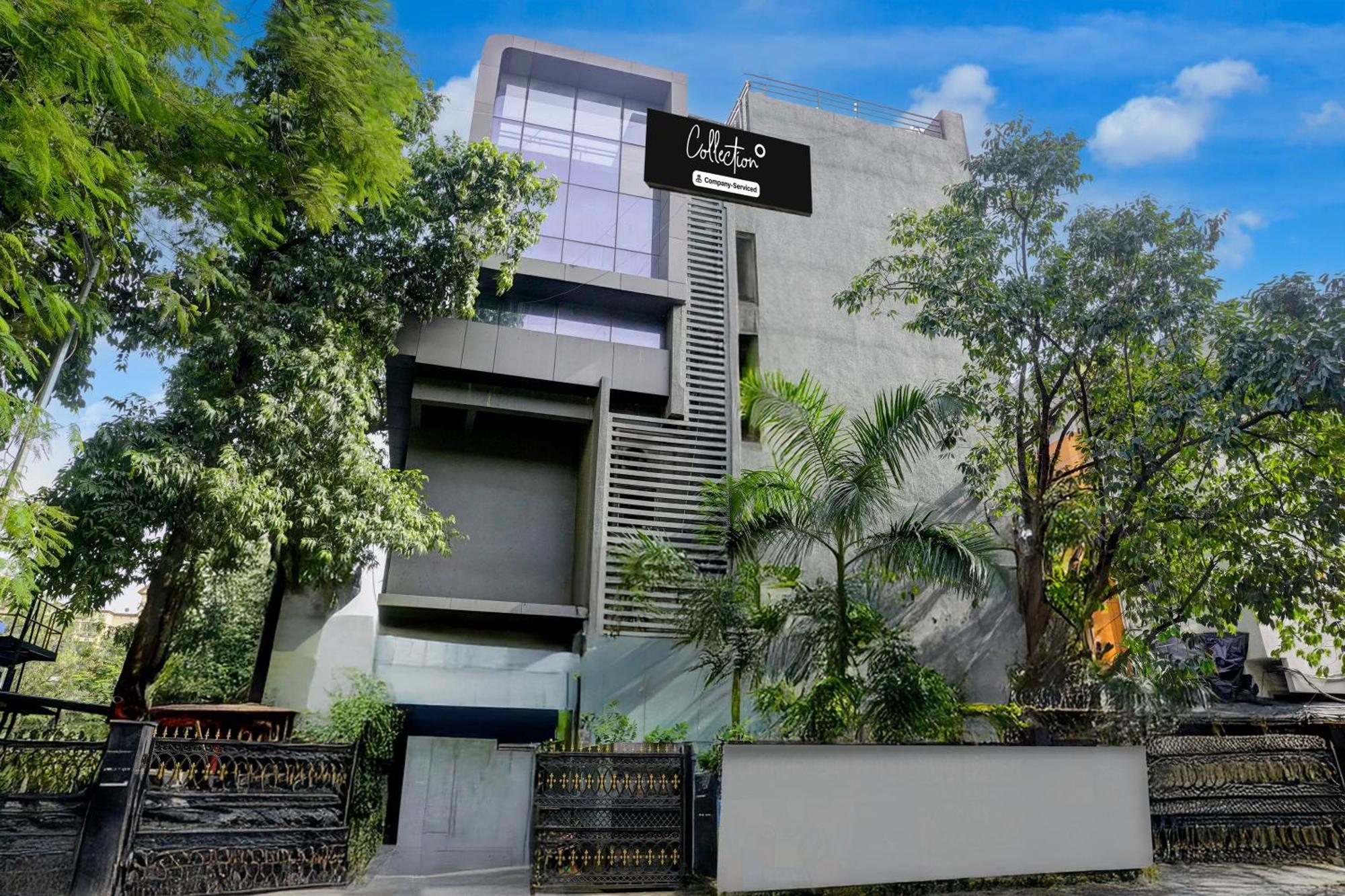 Super Collection O Sanpada Railway Junction Hotel