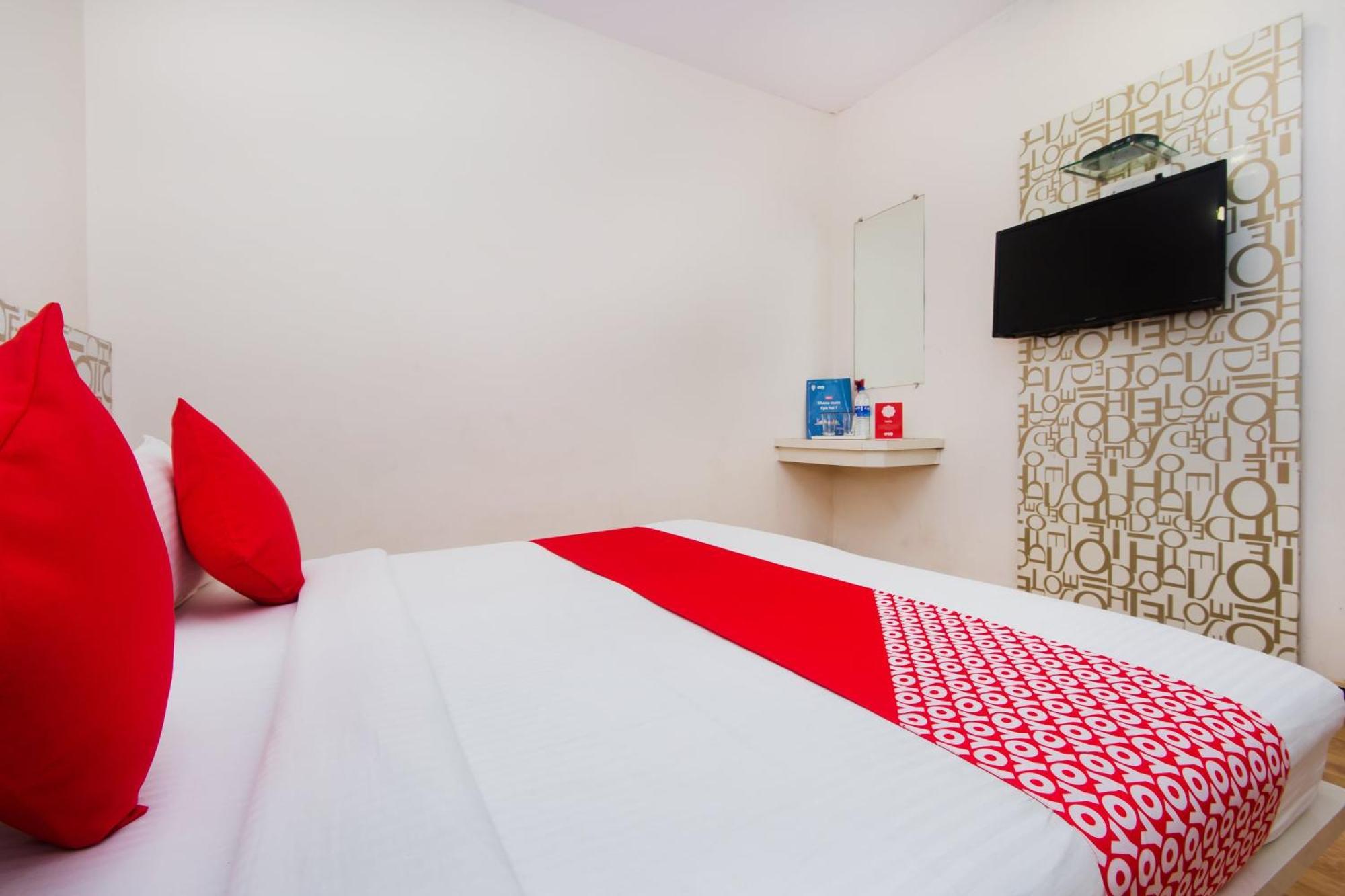 Hotel O Blue Pearl Residency Near Chhatrapati Shivaji International Airport 3*