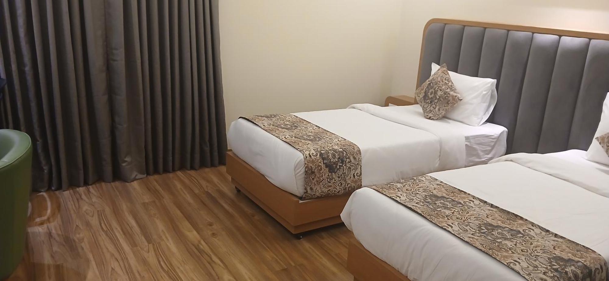 Shine Hospitality Premium Hotel 3*