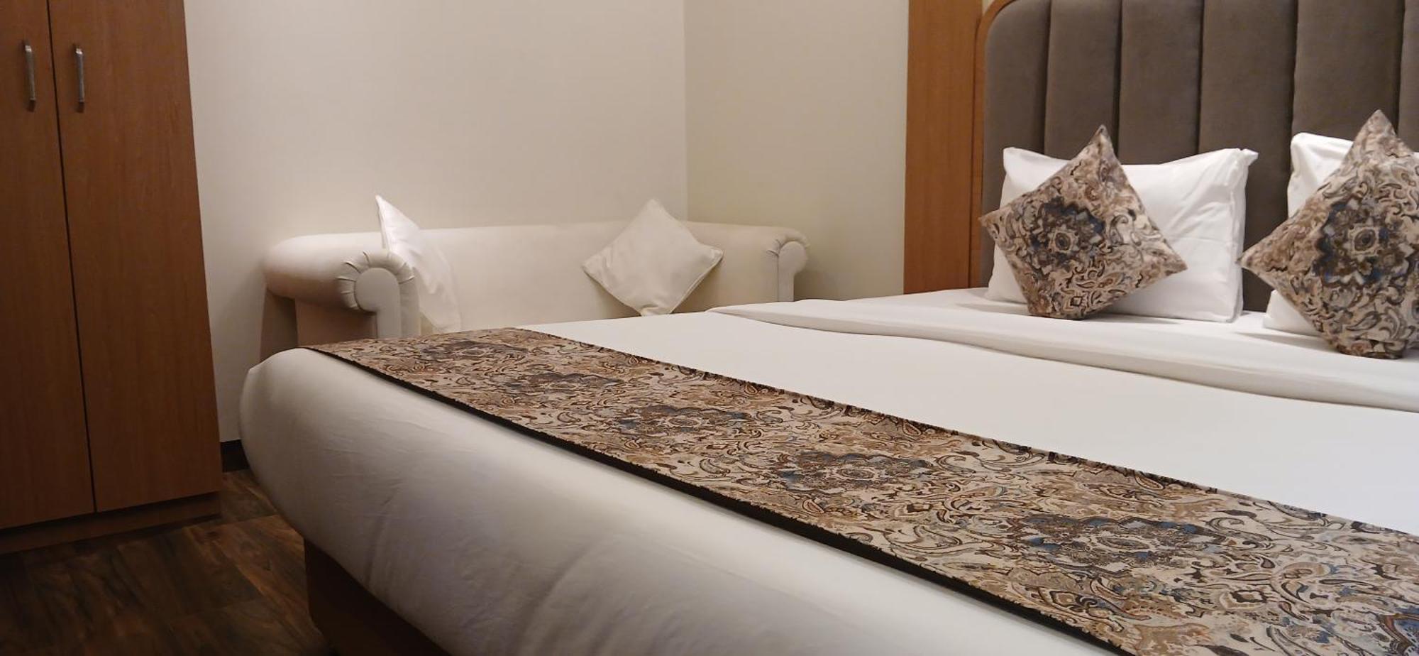 Hotel Shine Hospitality Premium 3*