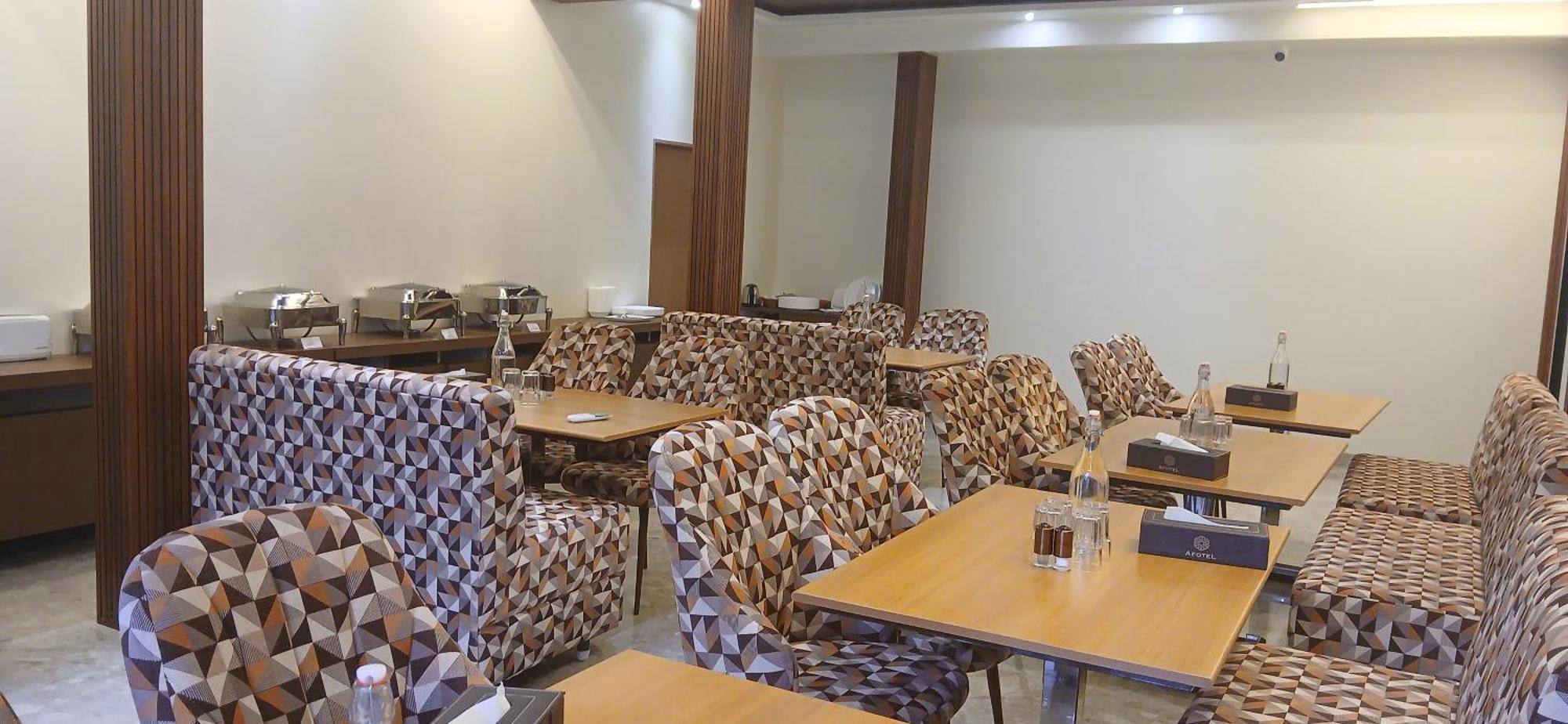 Hotel Shine Hospitality Premium