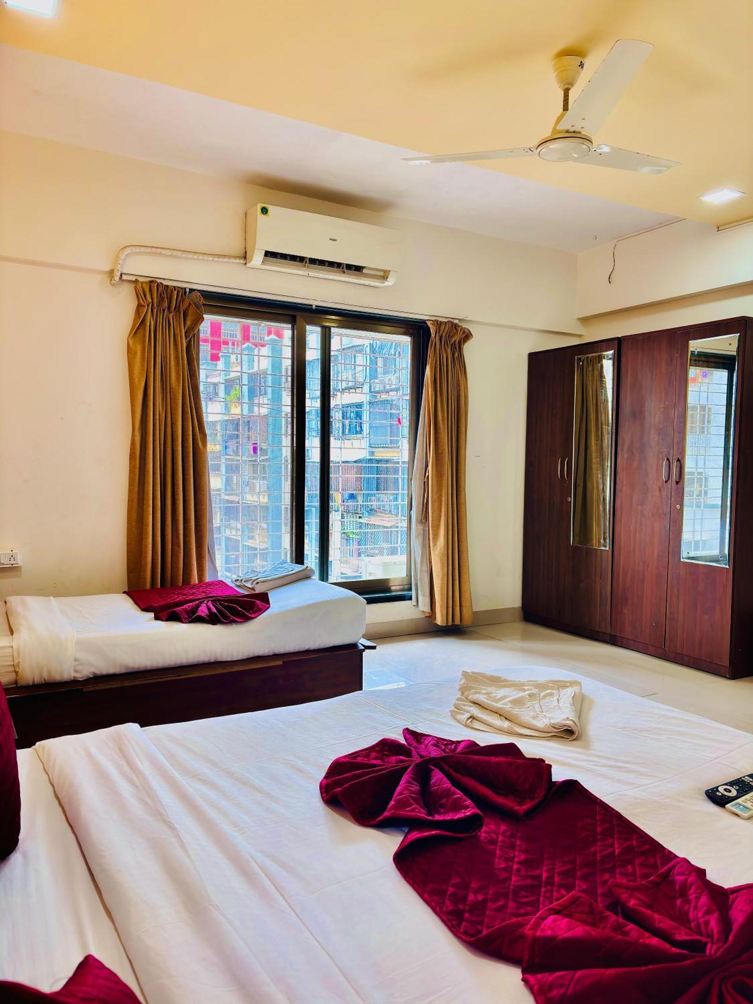 Bed & Breakfast Hsquare Malad Elegant Service