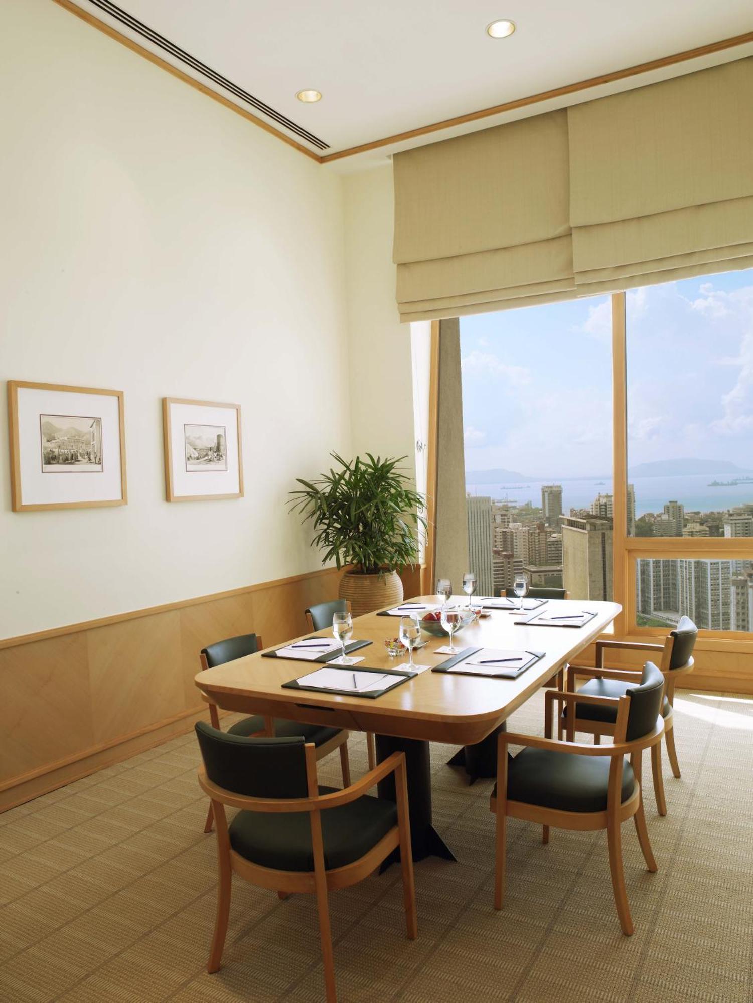Trident Nariman Point Hotel 5*