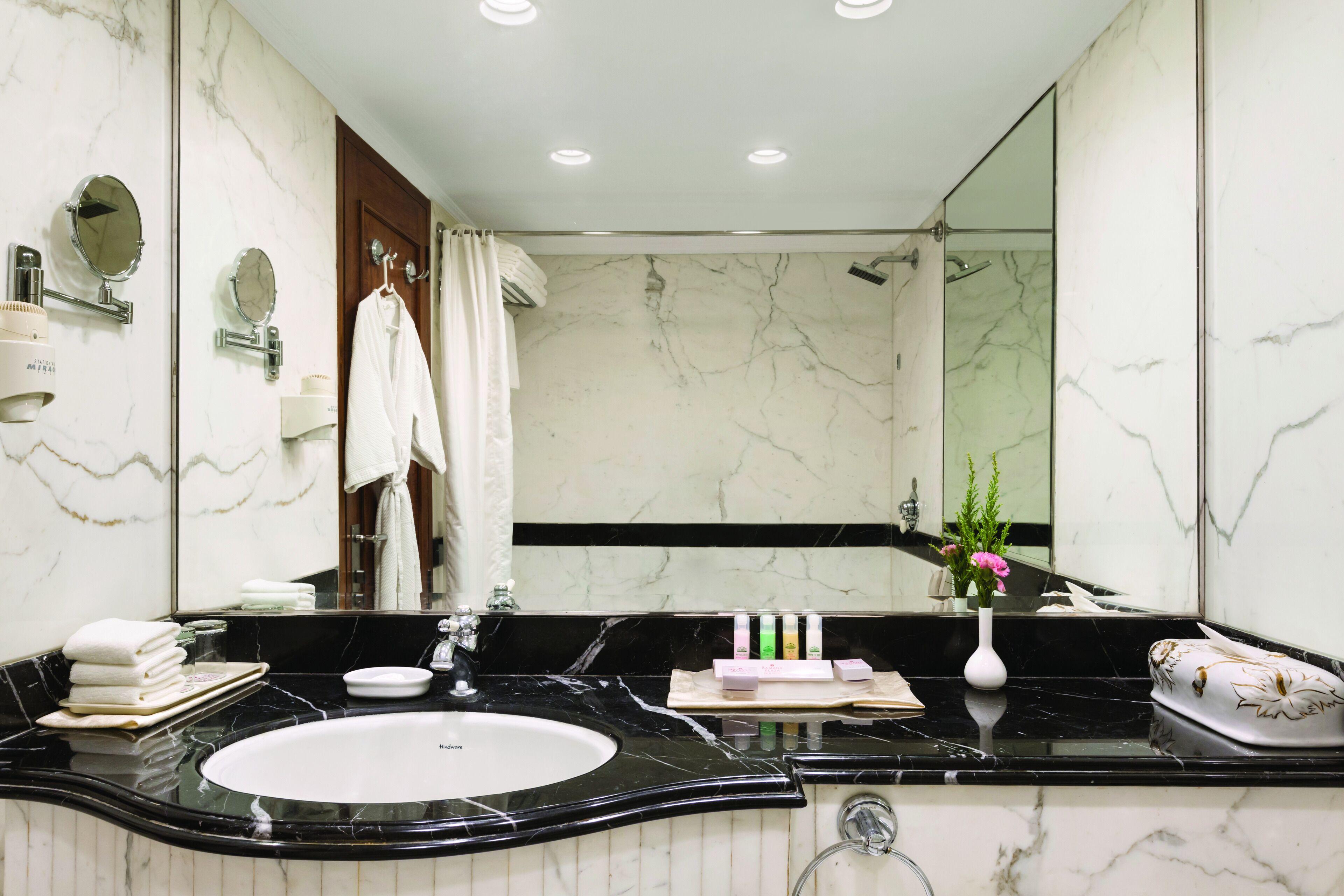 Hotel Ramada Plaza By Wyndham Palm Grove Mumbai