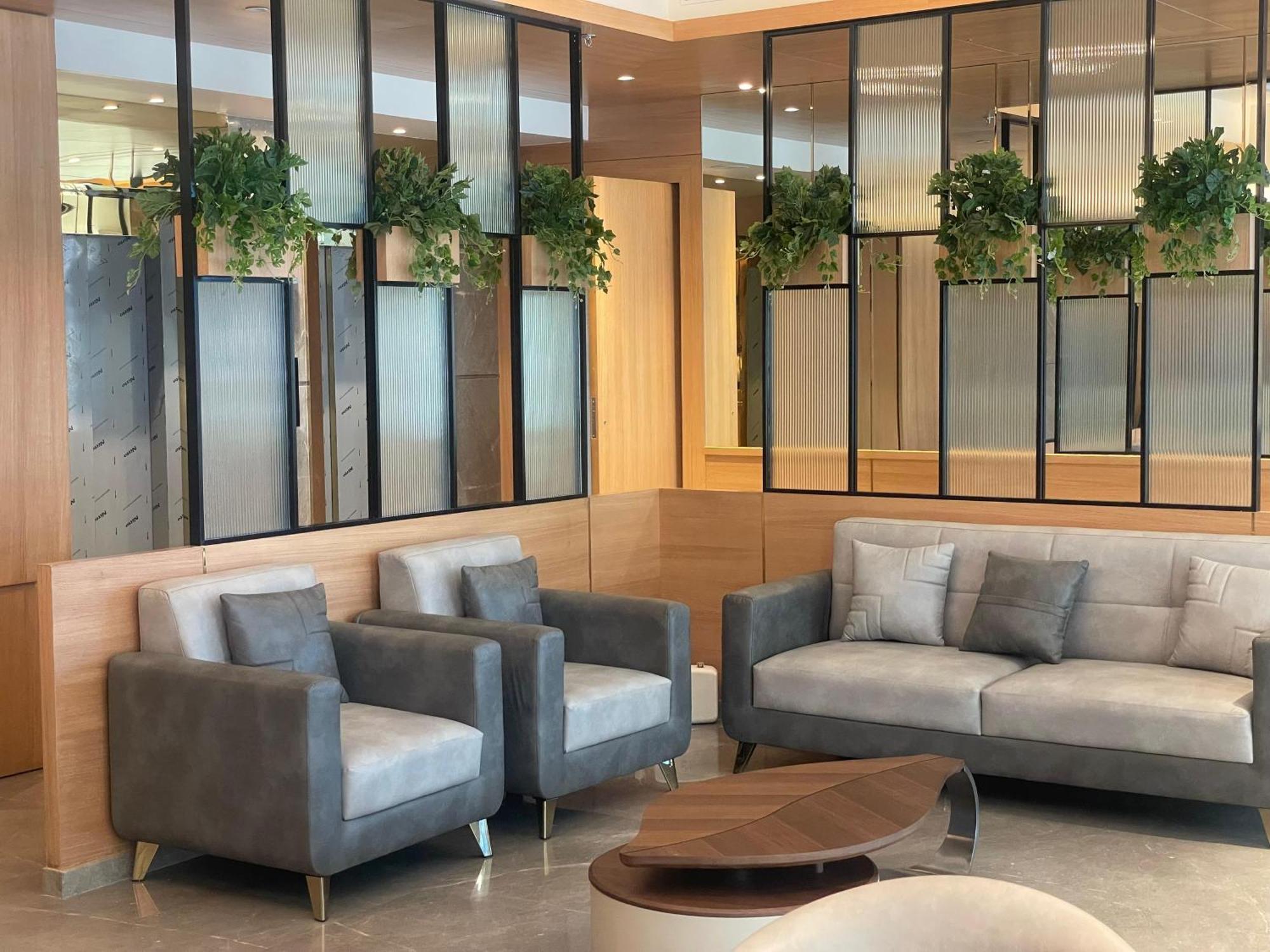 Galaxy Beacon Hotel, Santacruz ,mumbai Hotel 4*