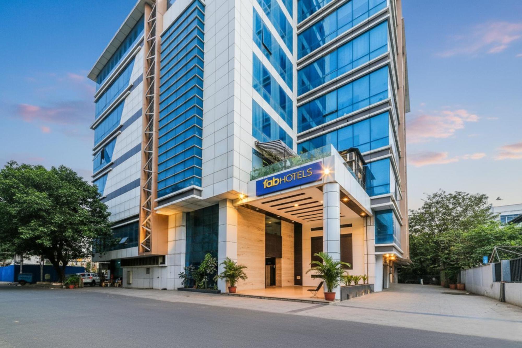 Fabhotel Aksa International 3* Mumbai