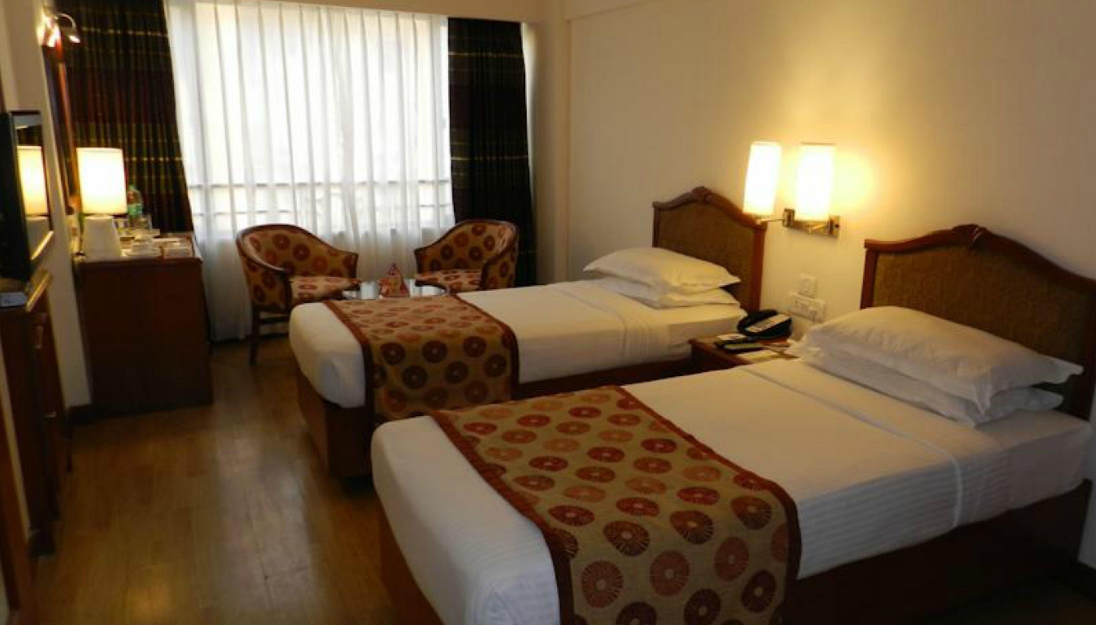 Fariyas , Colaba Hotel