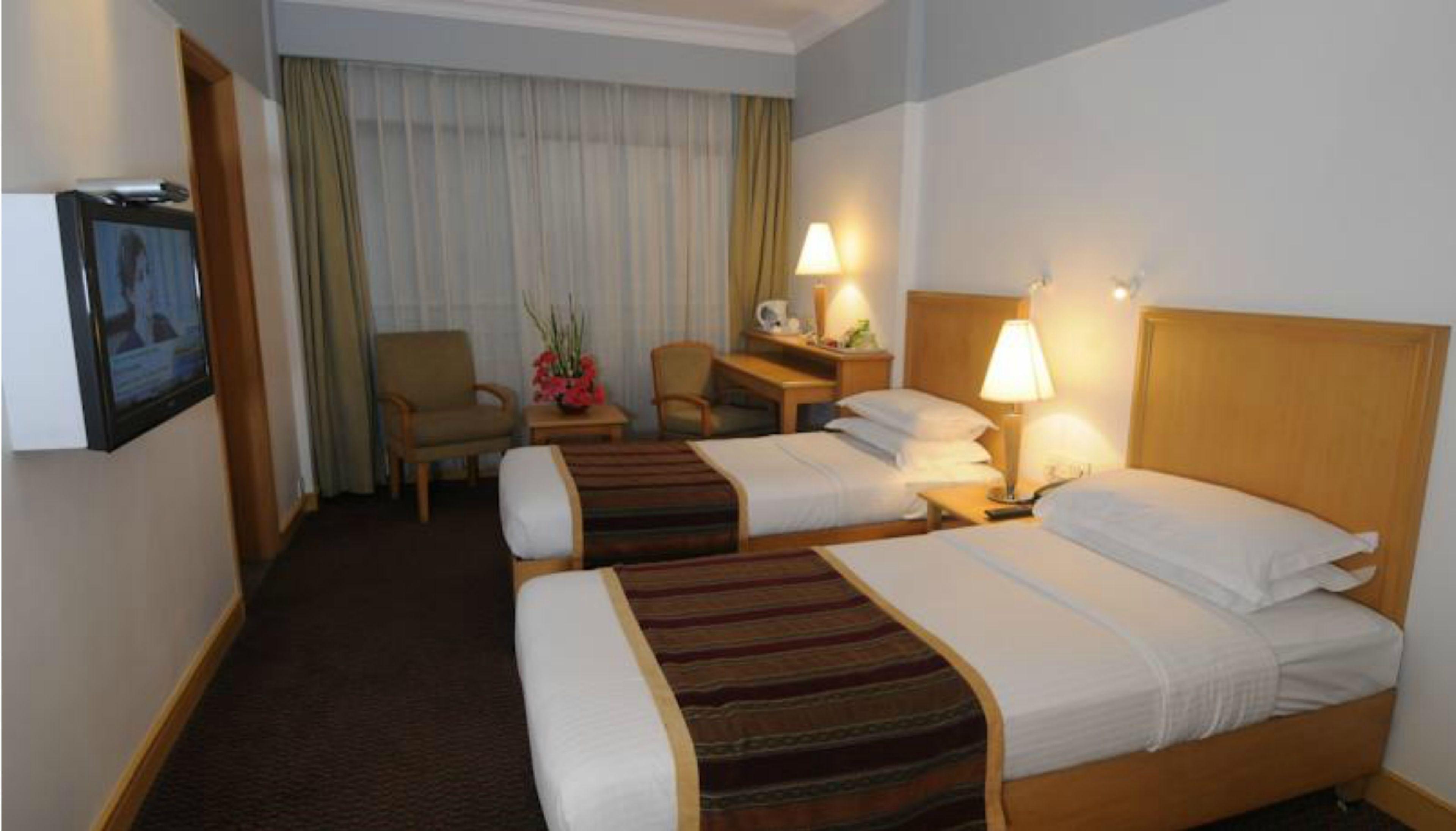 Fariyas , Colaba
