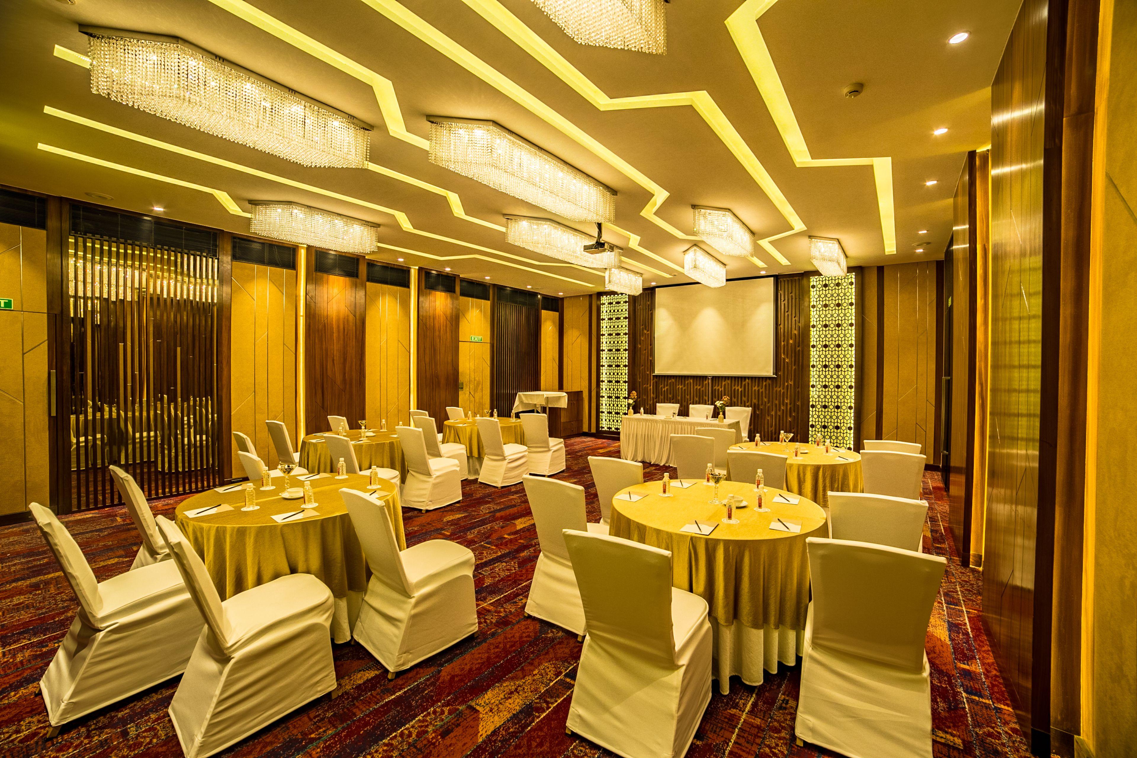 Hotel Fariyas , Colaba 4*