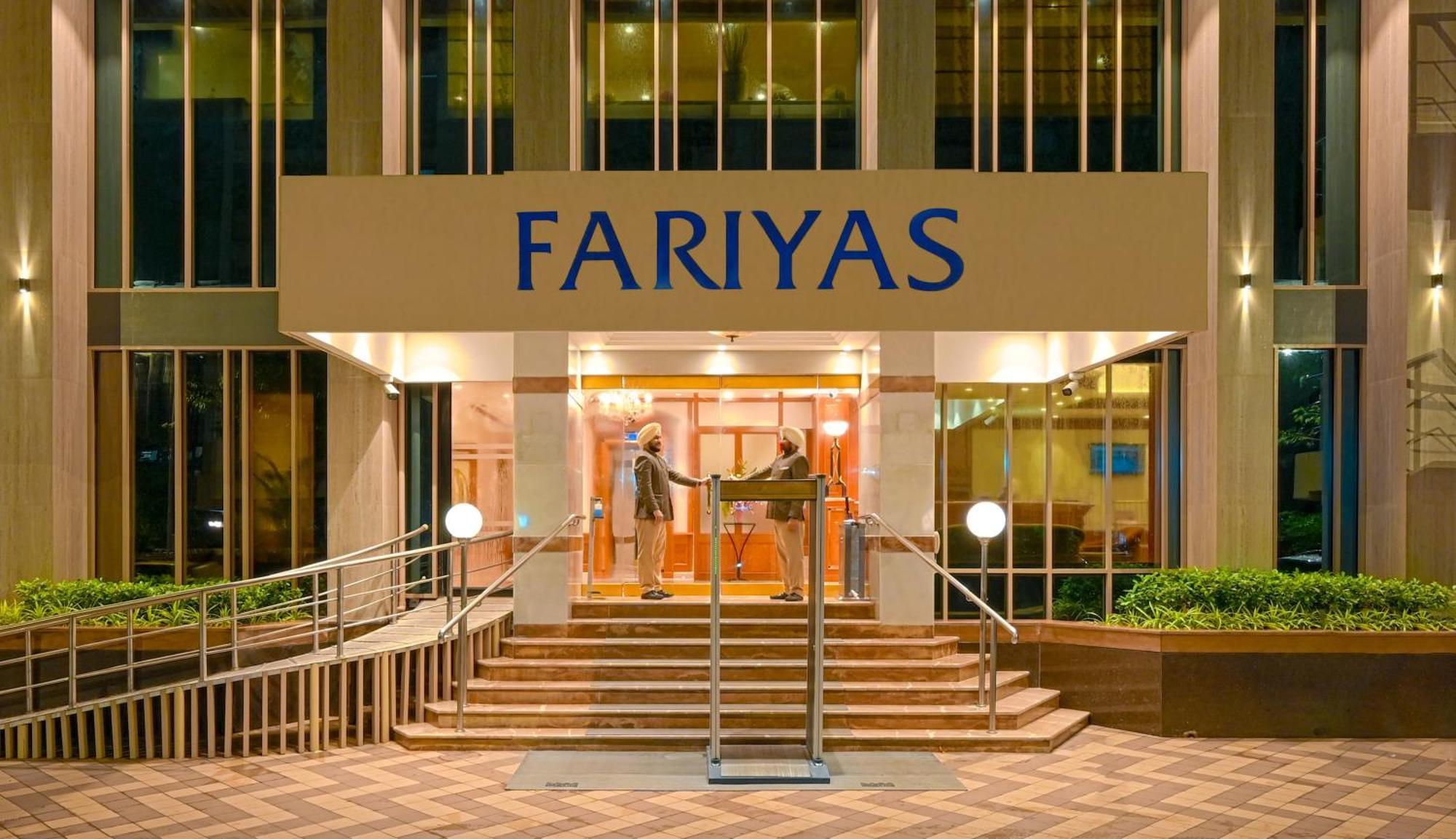 Fariyas , Colaba Hotel