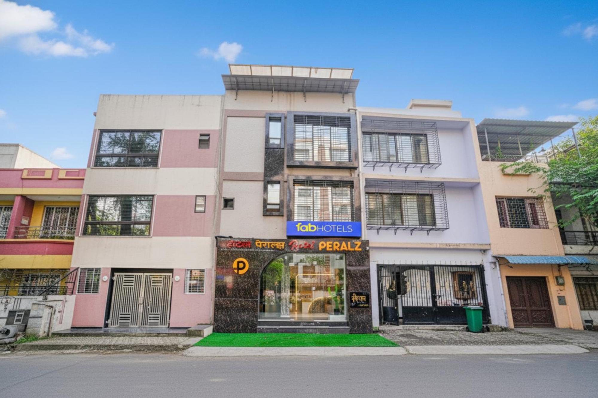 Fabhotel Peralz - Nr Boriwali Station Hotel Mumbai