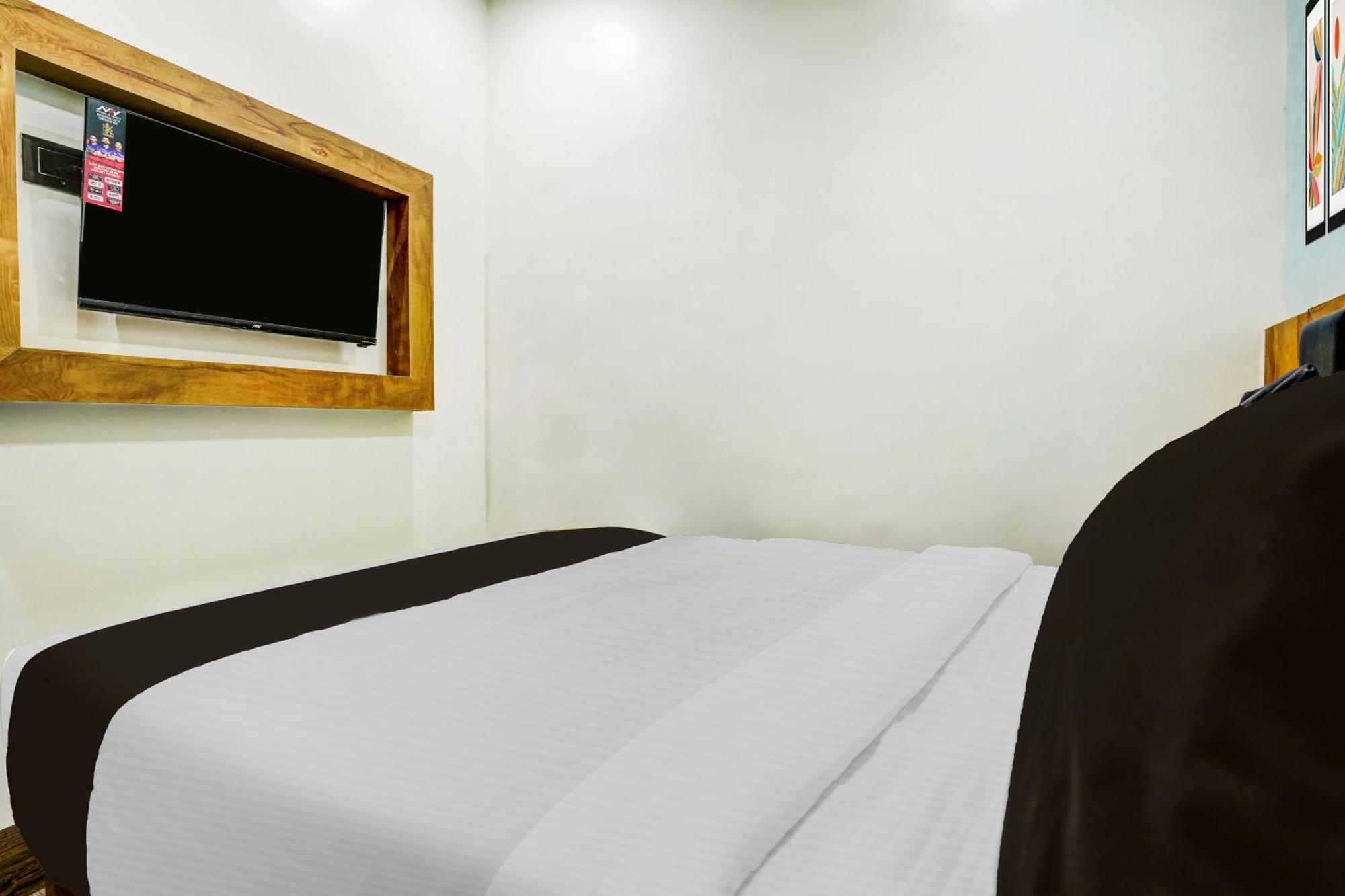 Super O Santacruz Railway Junction Formerly Kharsubway Mumbai