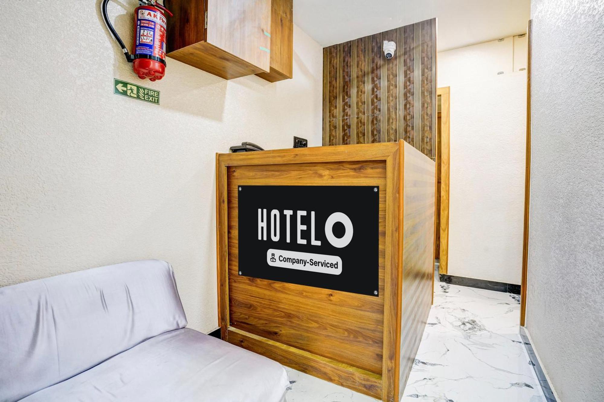 O Santacruz Railway Junction Formerly Kharsubway Hotel 3*