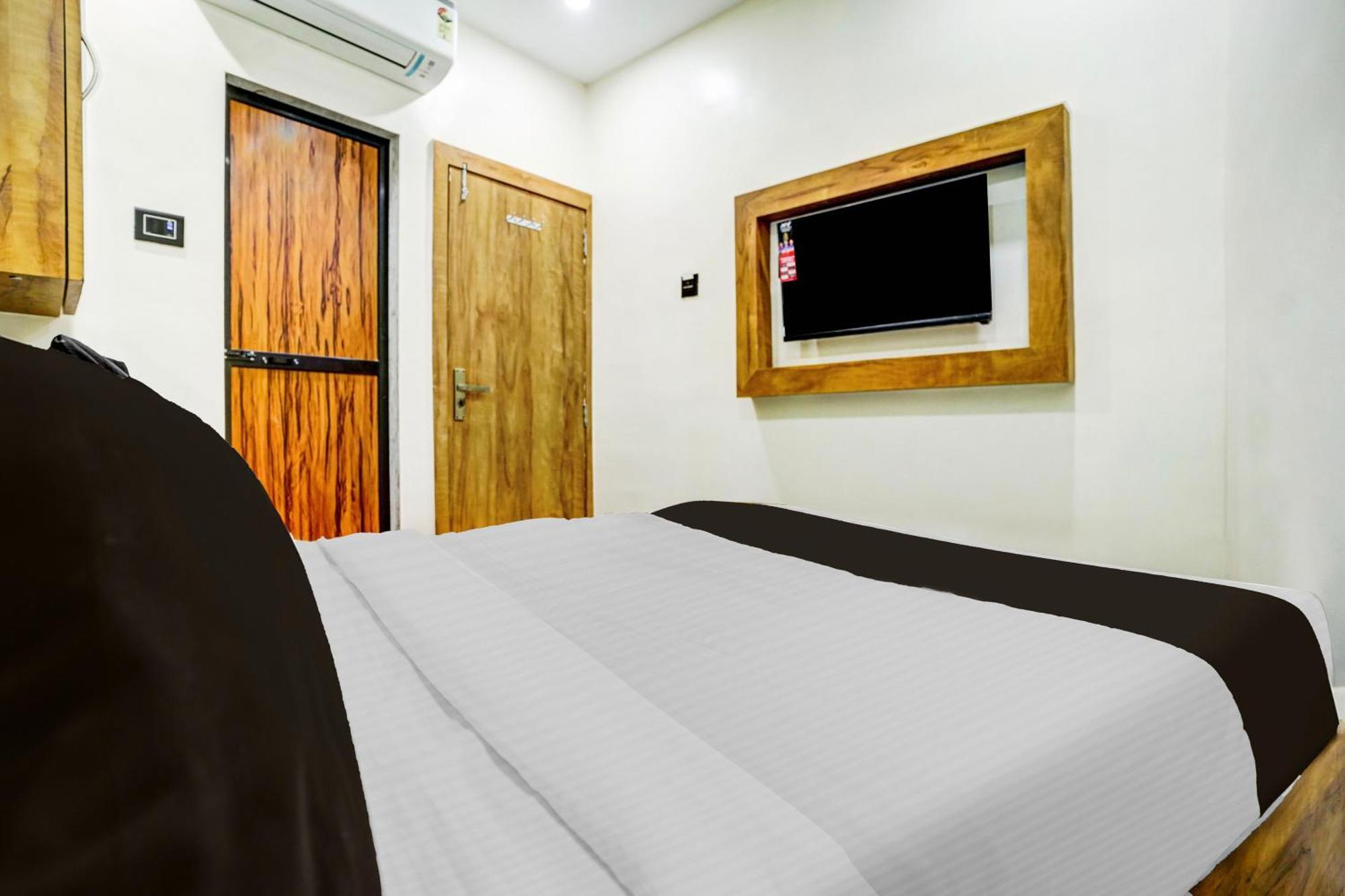 Super O Santacruz Railway Junction Formerly Kharsubway Mumbai