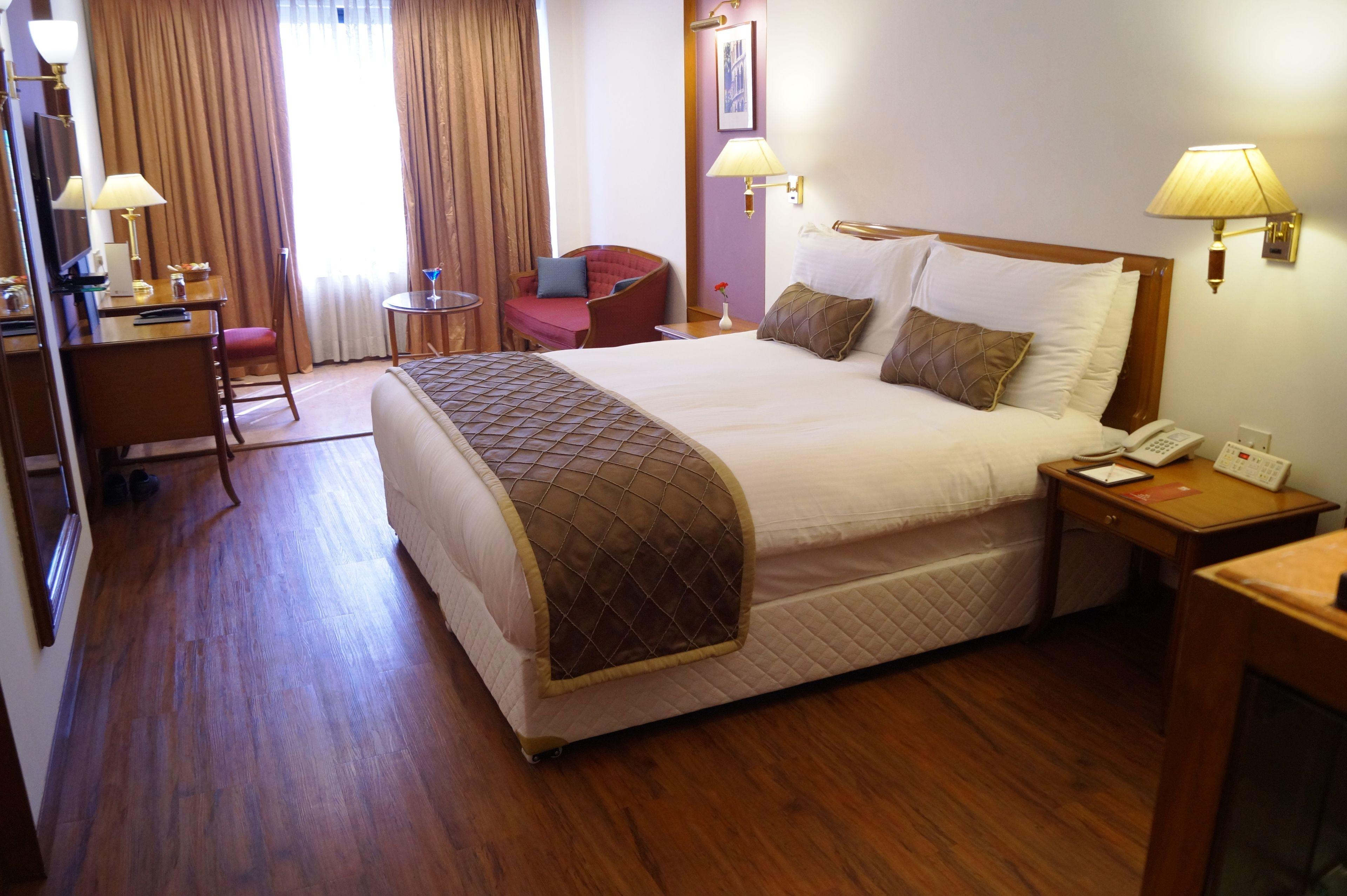 The Ambassador, Marine Drive, Hotel