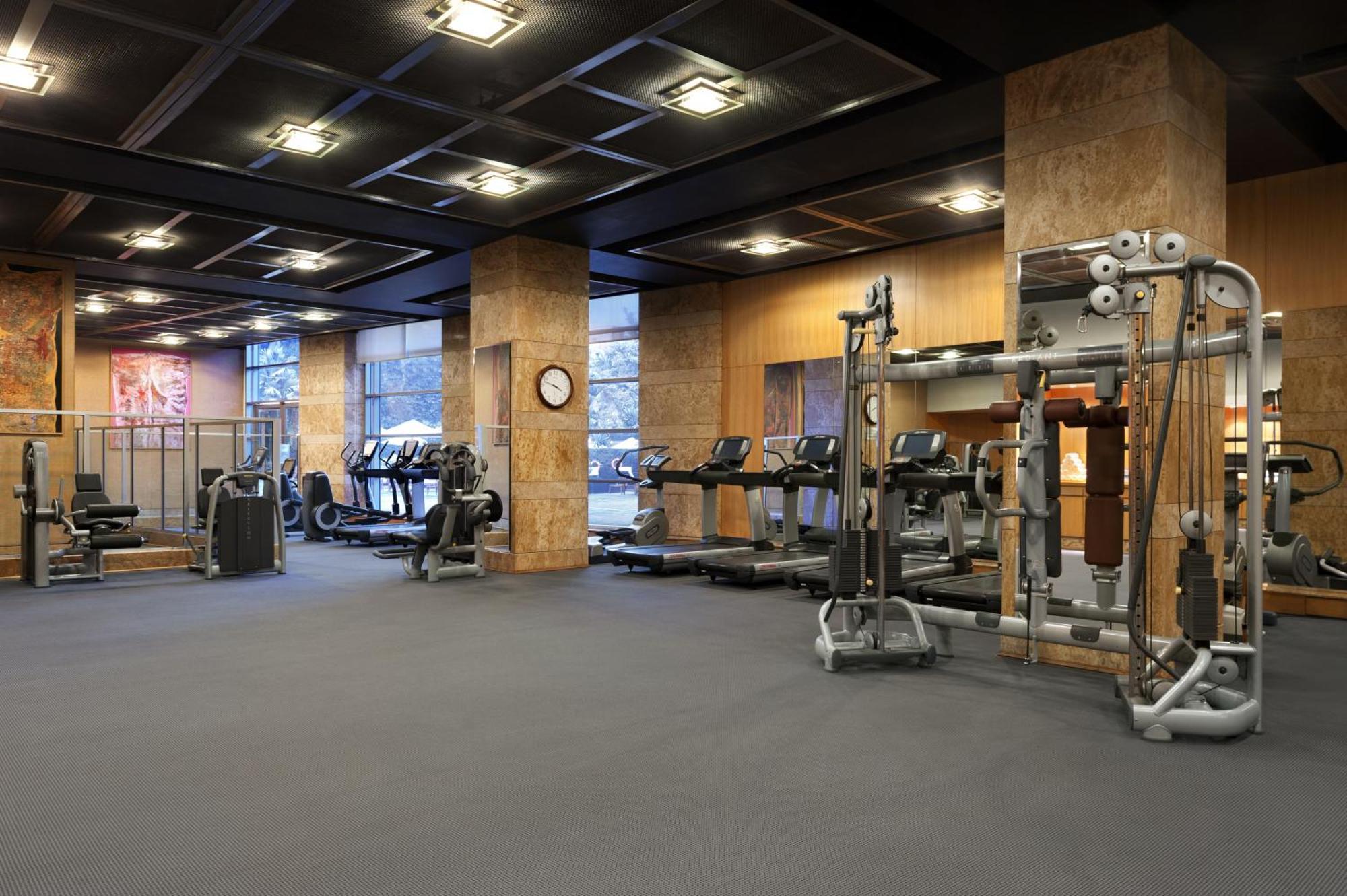 Grand Hyatt And Residences 5*