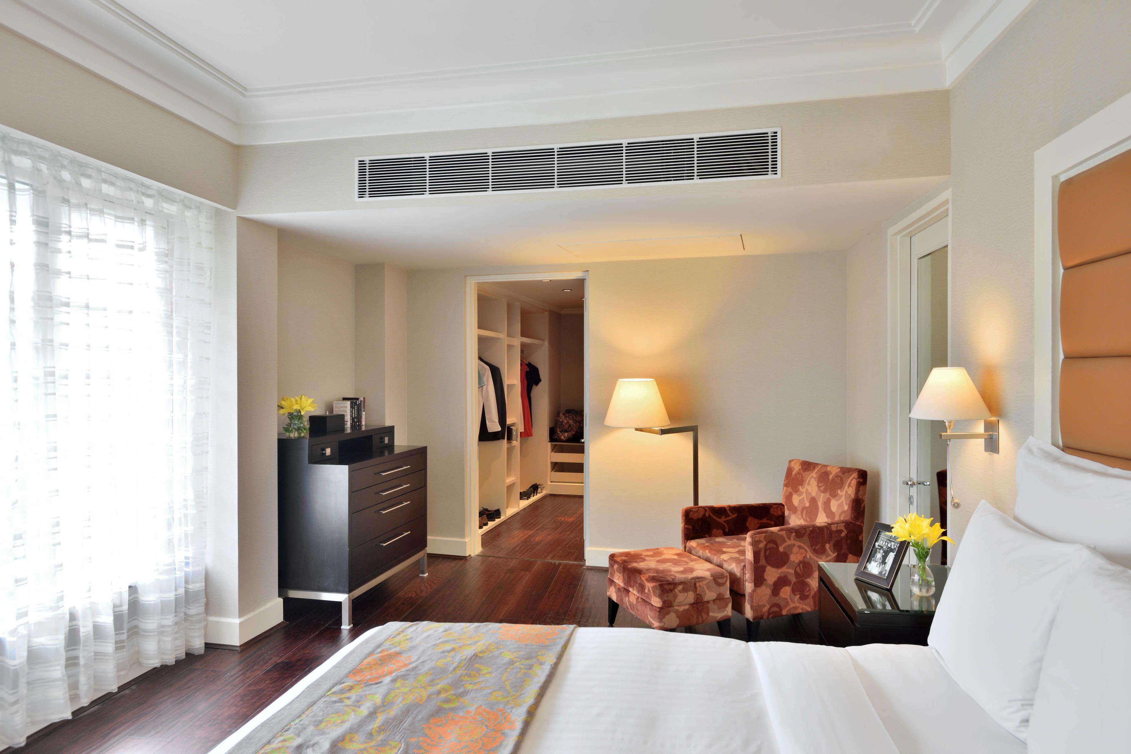 Hotel Marriott Executive - Lakeside Chalet, 4*