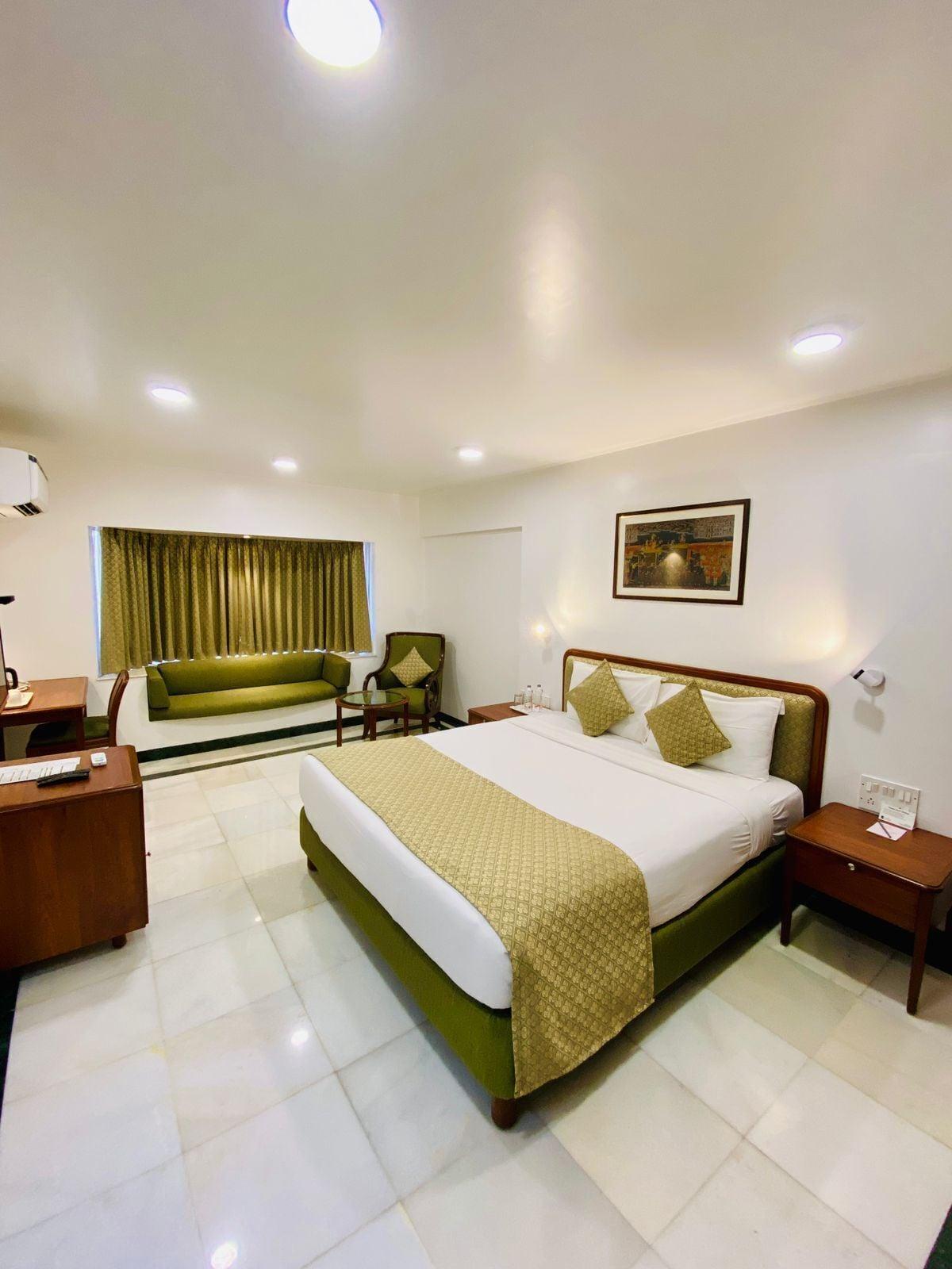 Hotel Parle International Mumbai