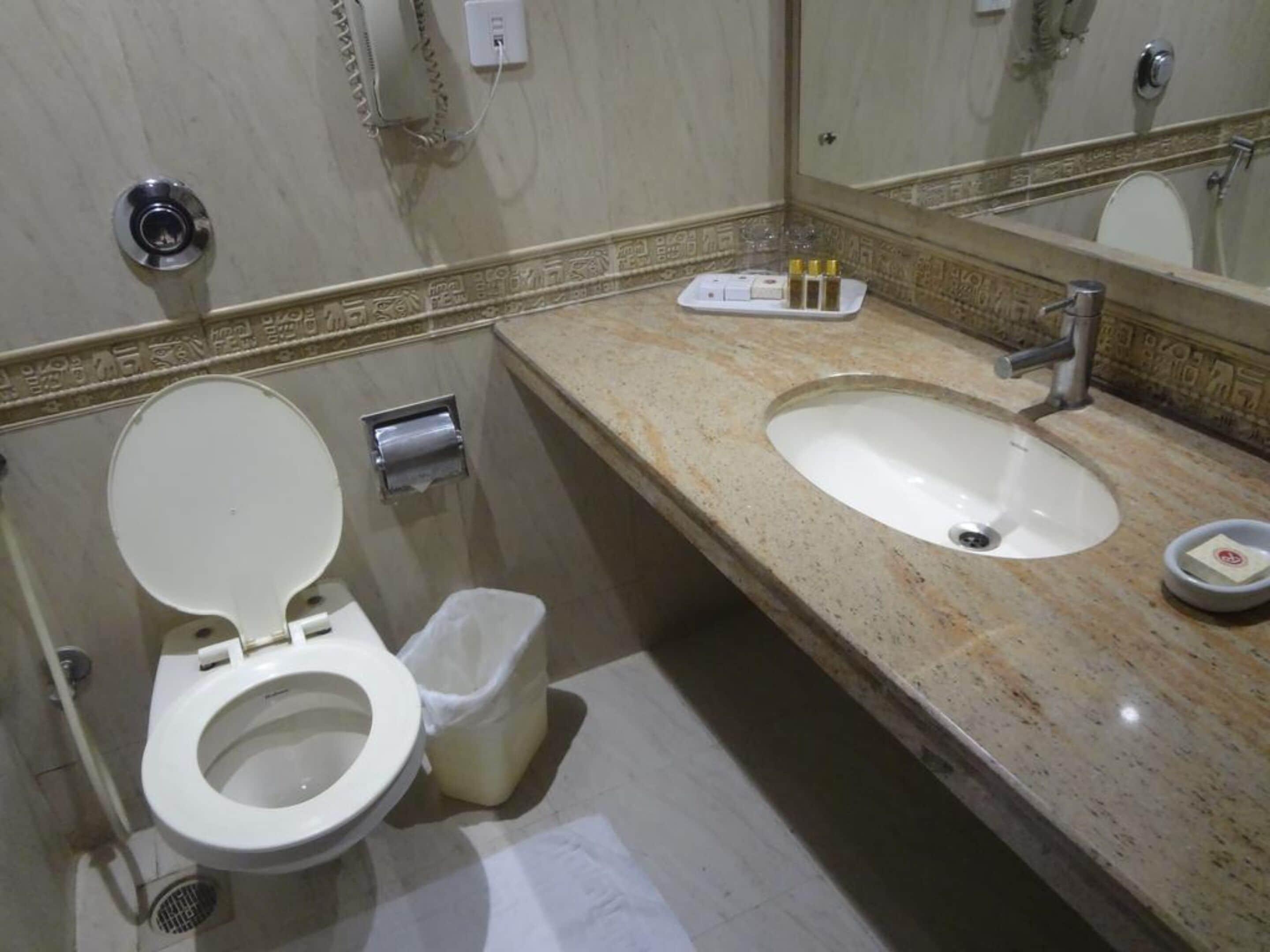 Hotel Ramee Guestline Juhu 4*