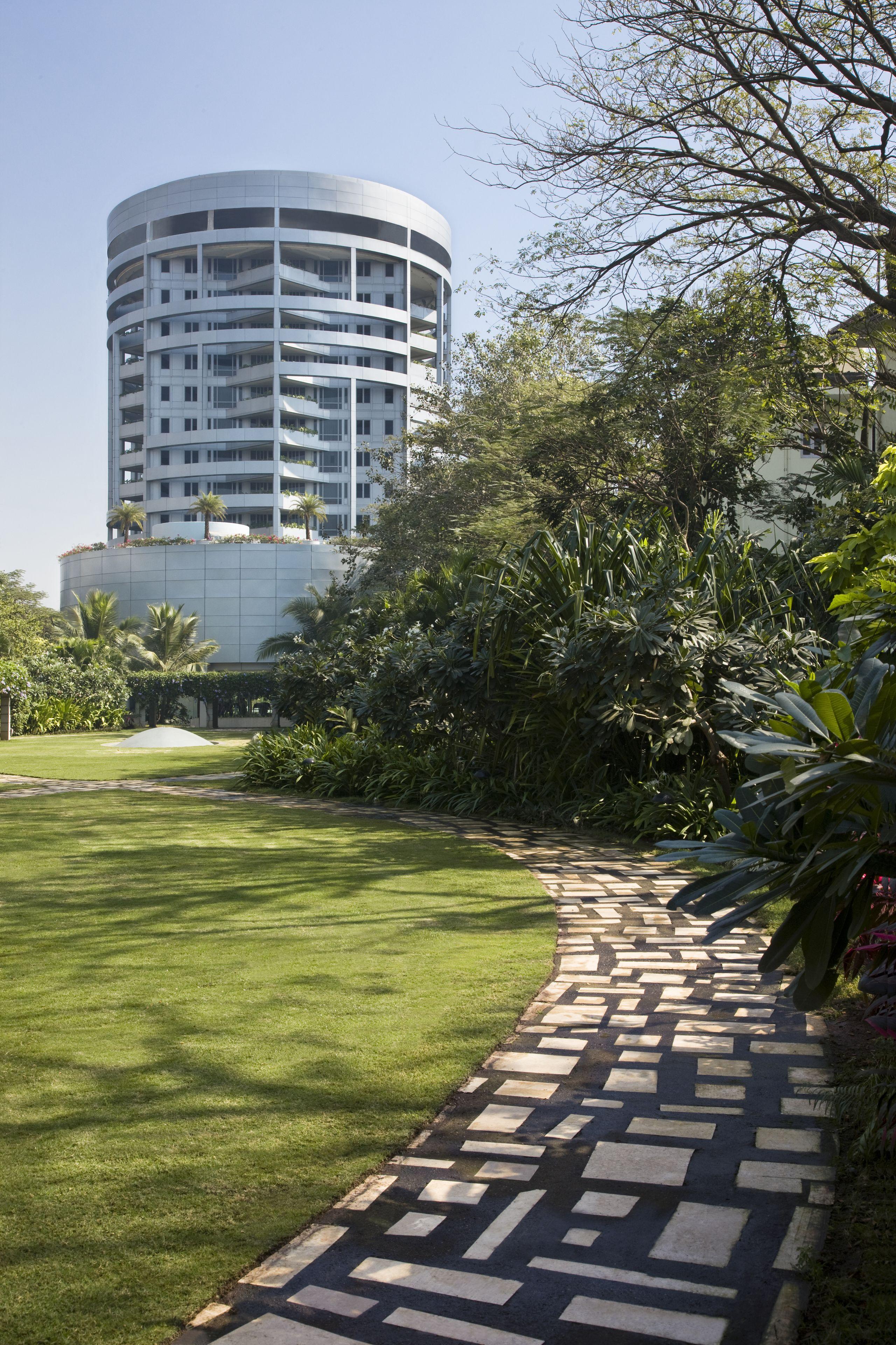 Taj Wellington Mews, 5* Mumbai