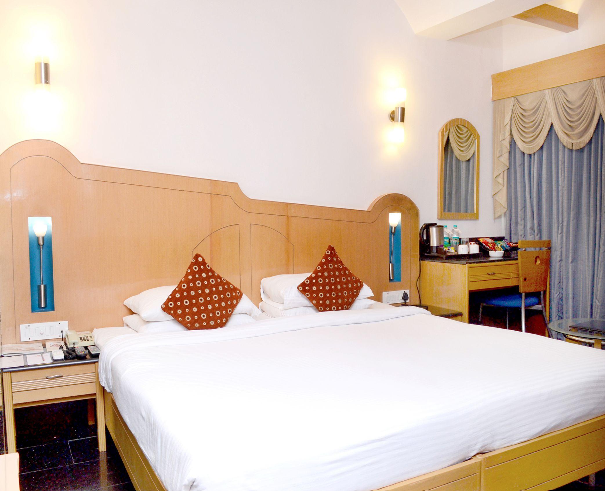 Hotel Ramee Guestline Khar Mumbai