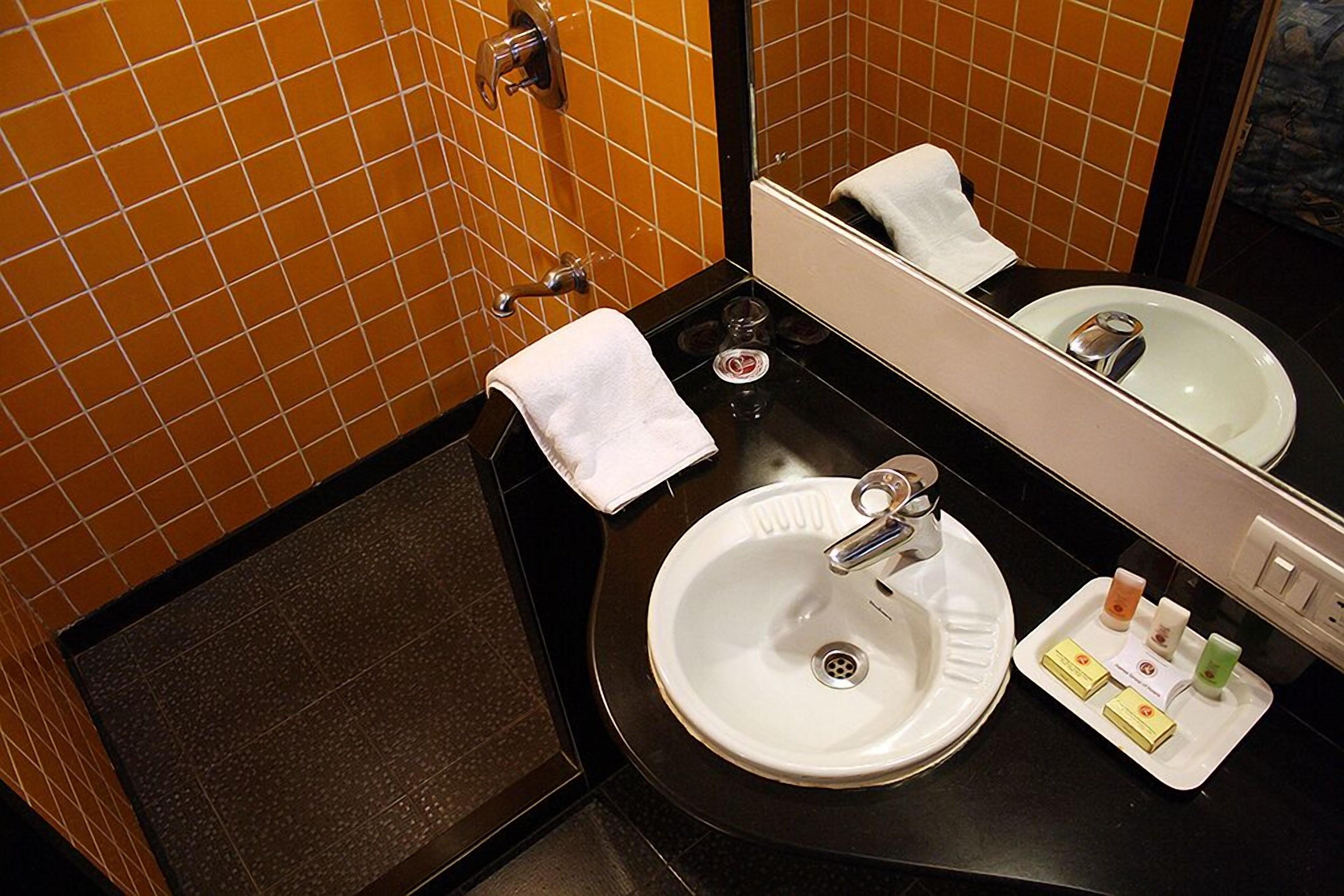 Hotel Ramee Guestline Khar 3*