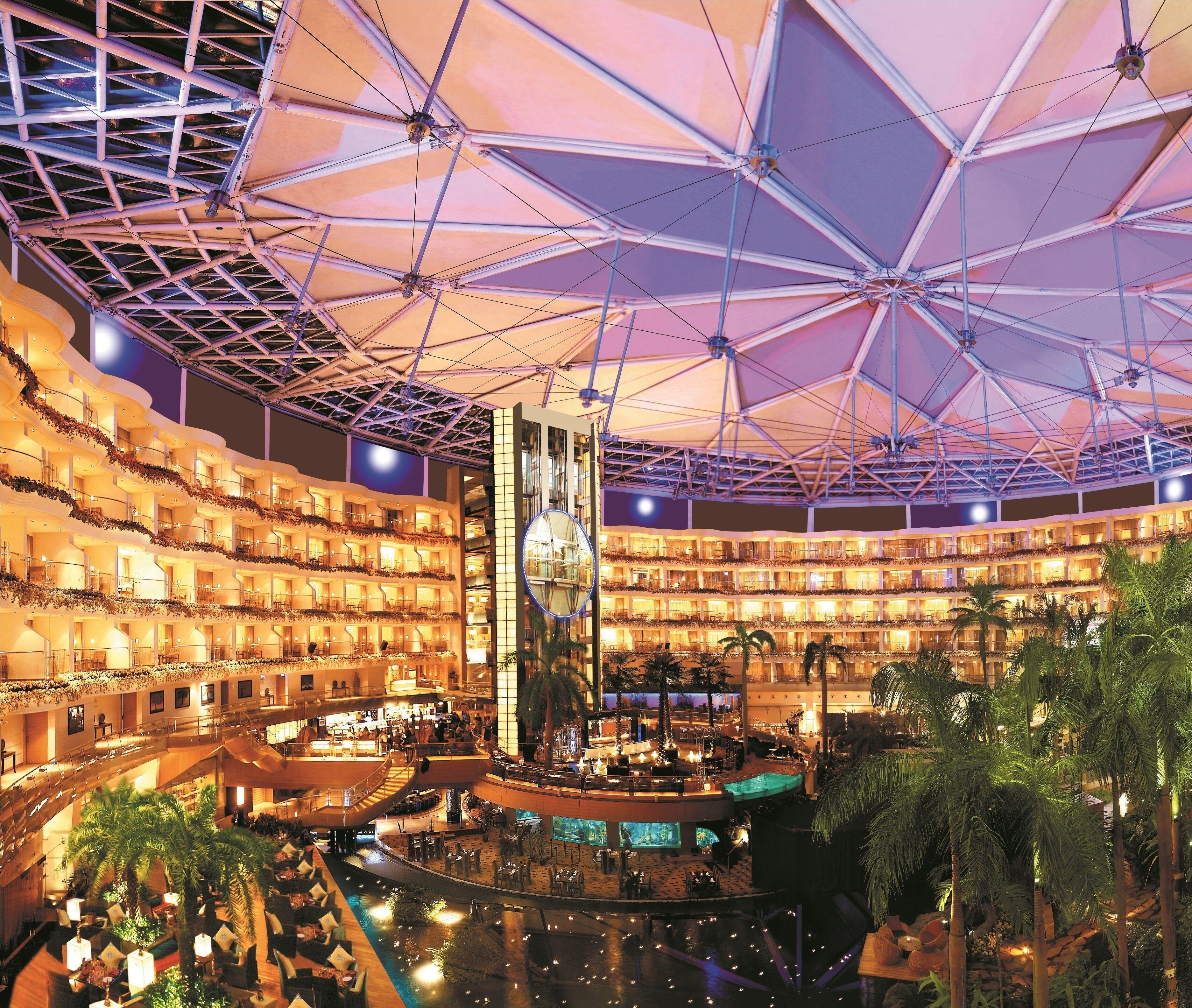 Hotel Sahara Star 5*