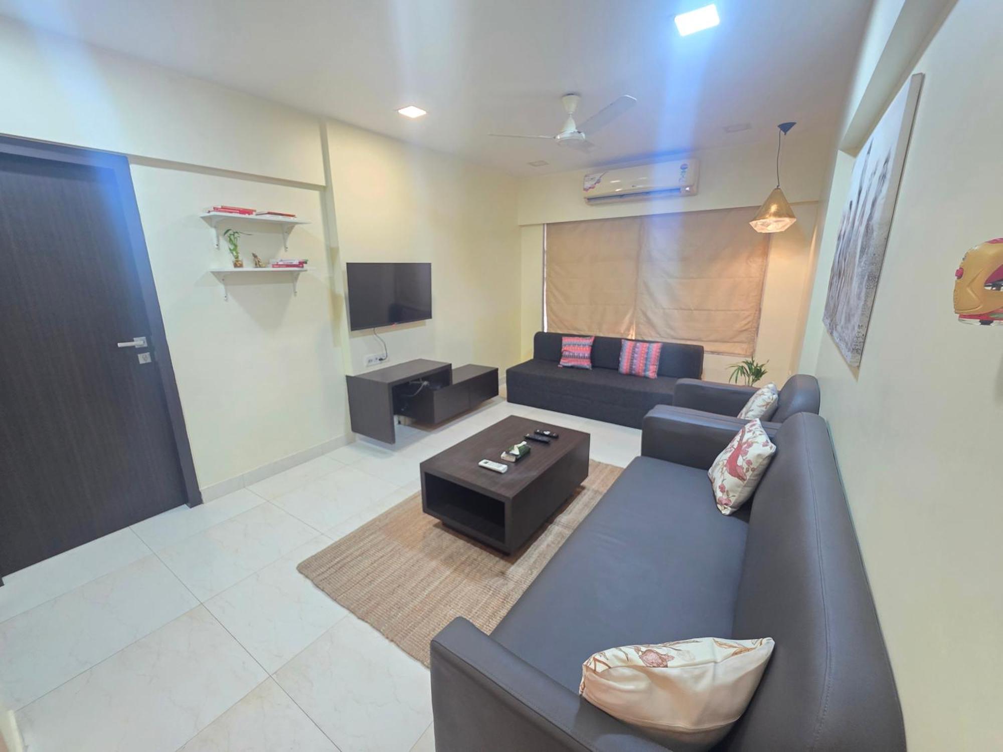 Lite - Parle East Apartment Mumbai