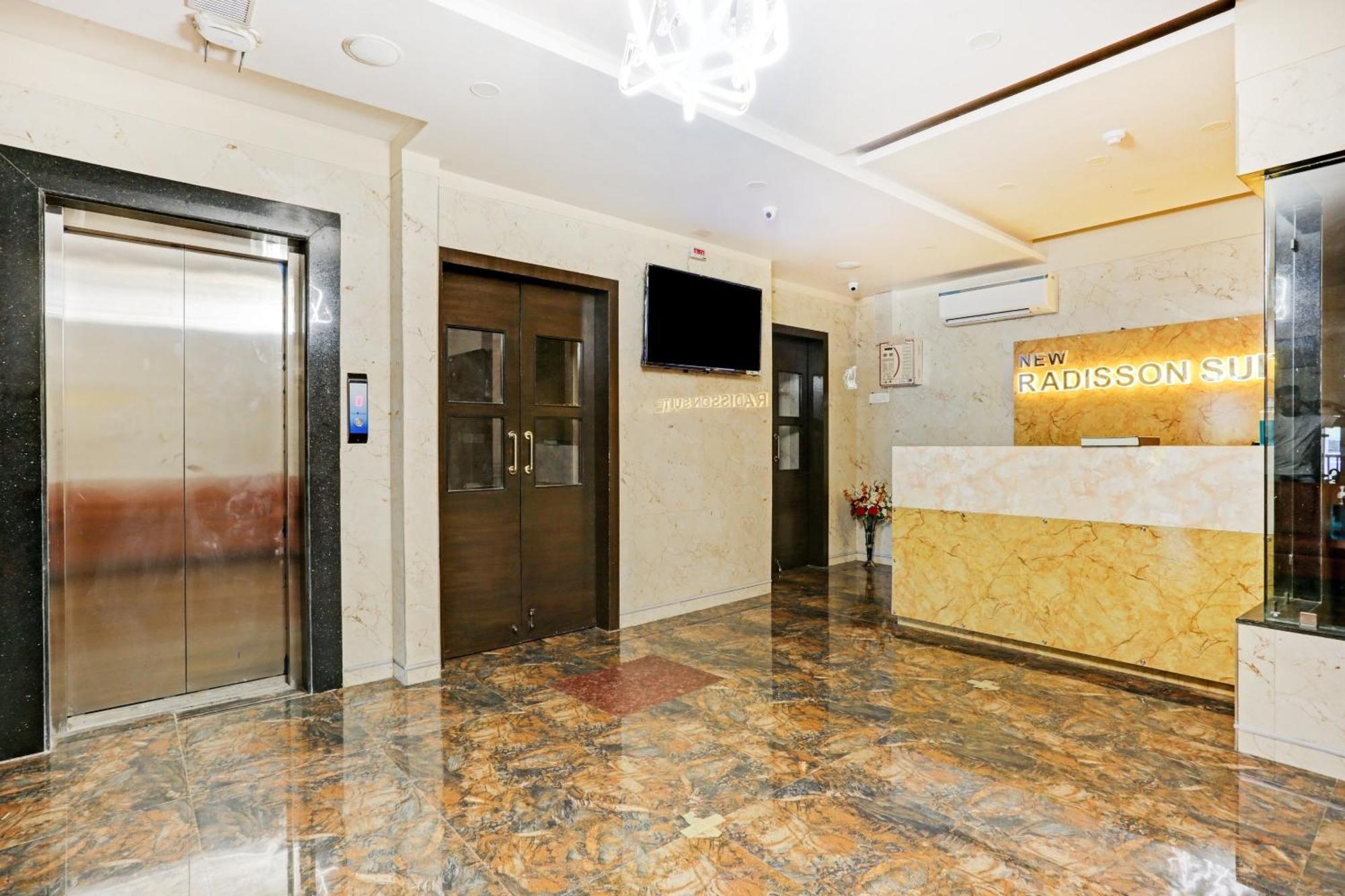 Collection O Vertigo Suite Mumbai